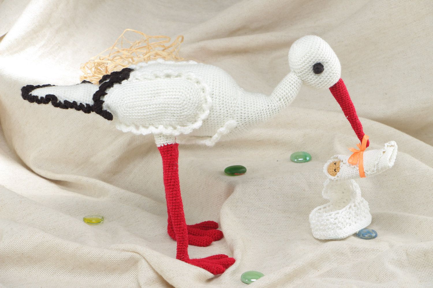 Jouet mou tricoté au crochet fait main original blanc décoratif cadeau Cigogne photo 1