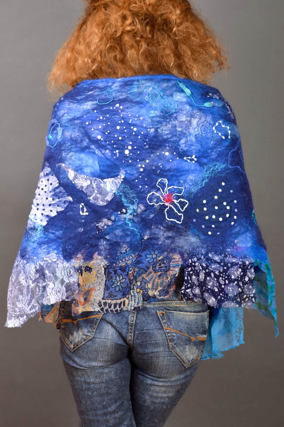 Шерстяной шарф ручной работы женский шарф синего оттенка валяный шарф необычный фото 5