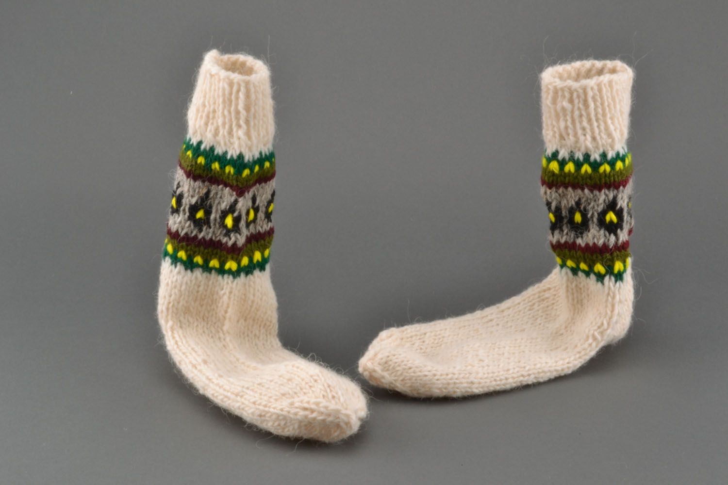 Knitted woolen socks photo 4