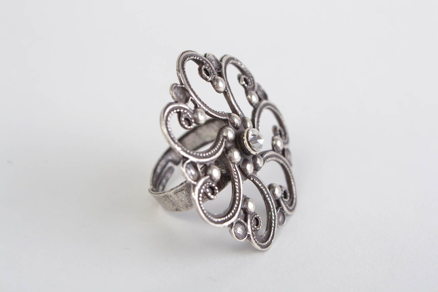 Handgemachter Ajour Ring aus Metall massiv mit Strass Stein hypoallergen  foto 3