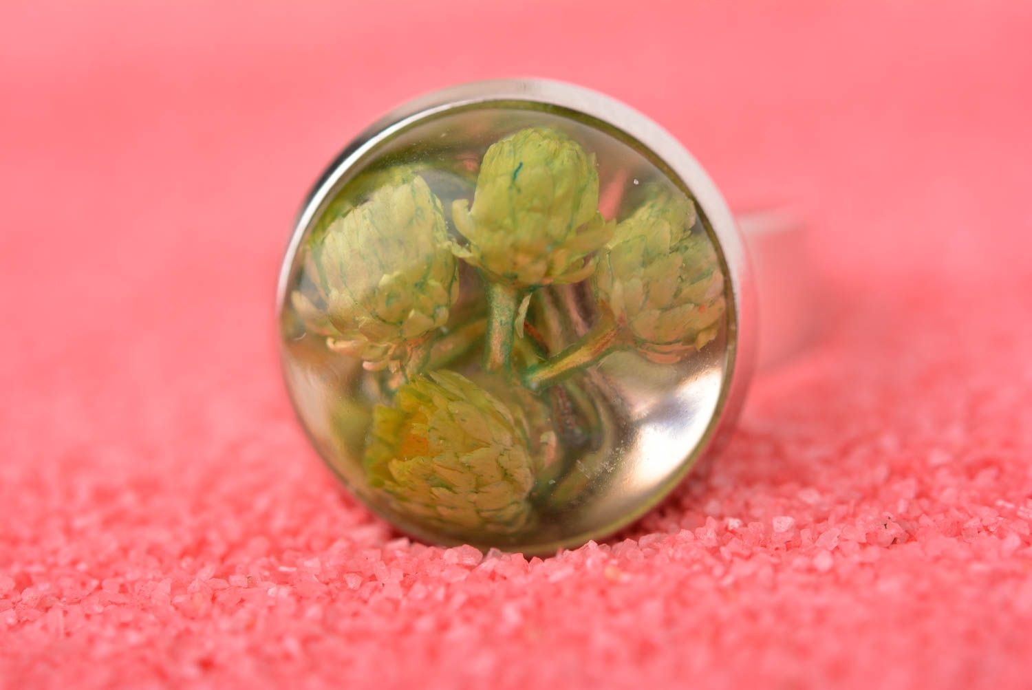 Кольцо ручной работы кольцо из эпоксидной смолы женское кольцо с бессмертником фото 2