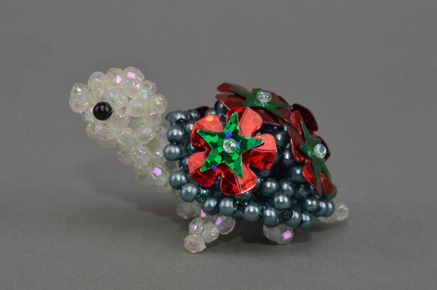Small homemade designer unusual woven bead statuette of turtle beautiful decor photo 2