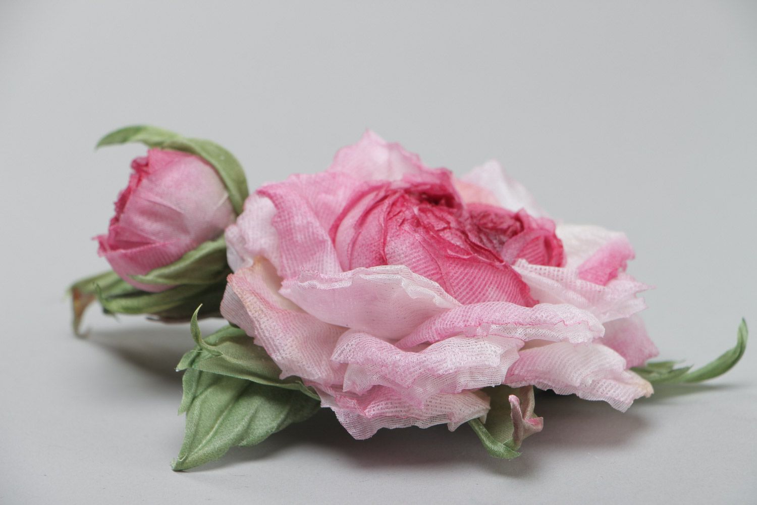 Broche en soie fleur faite main grande rose élégante bijou original pour femme photo 3