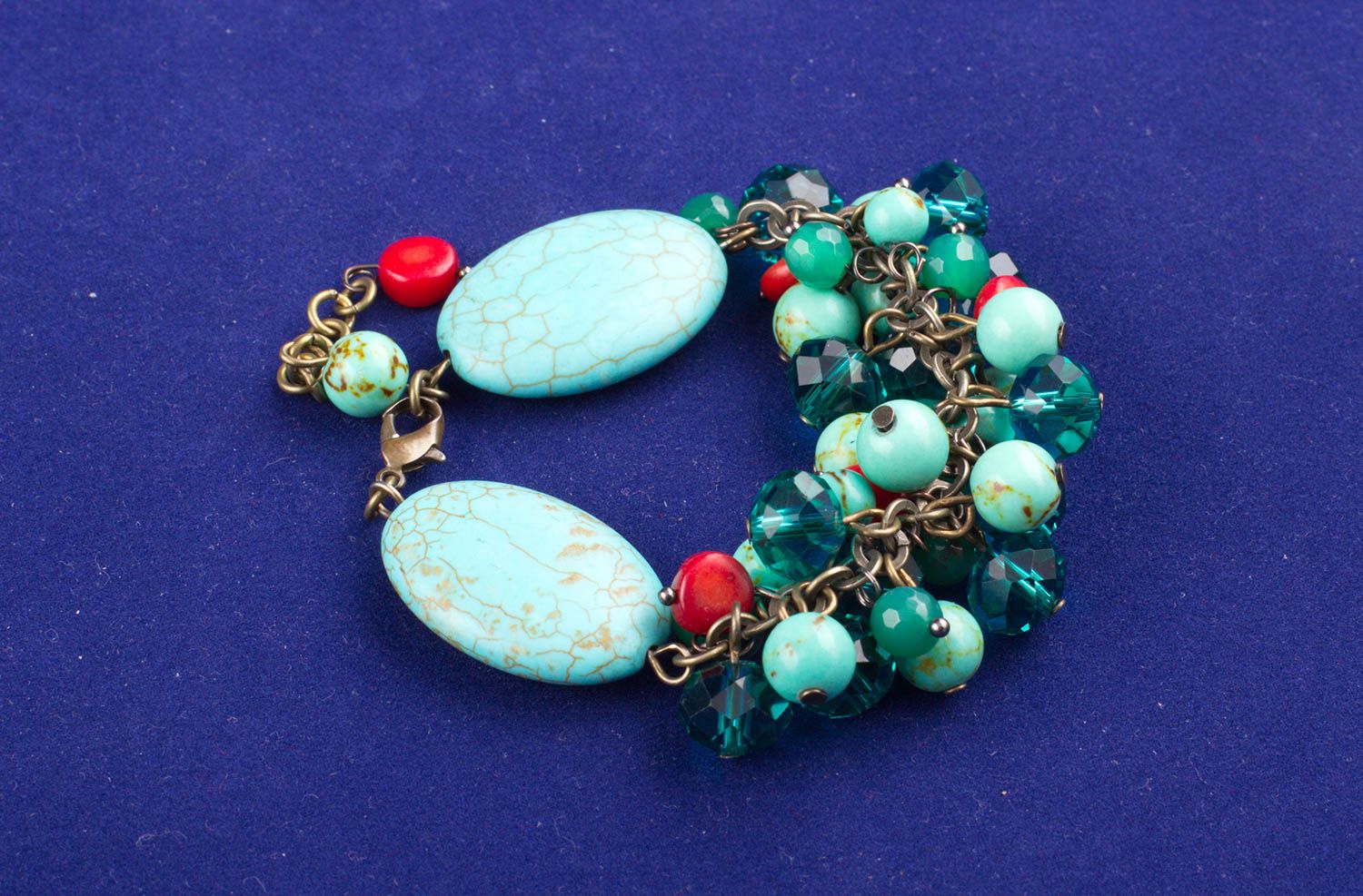 Handmade beaded chain charm stone bracelet in malachite and dark green color photo 3