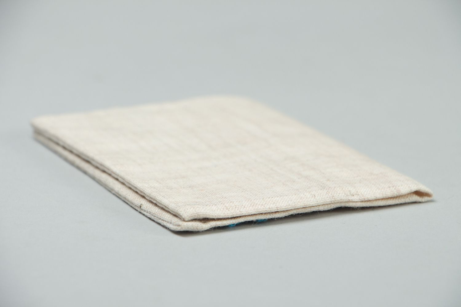 Porte-passeport fait main en tissu en lin photo 3