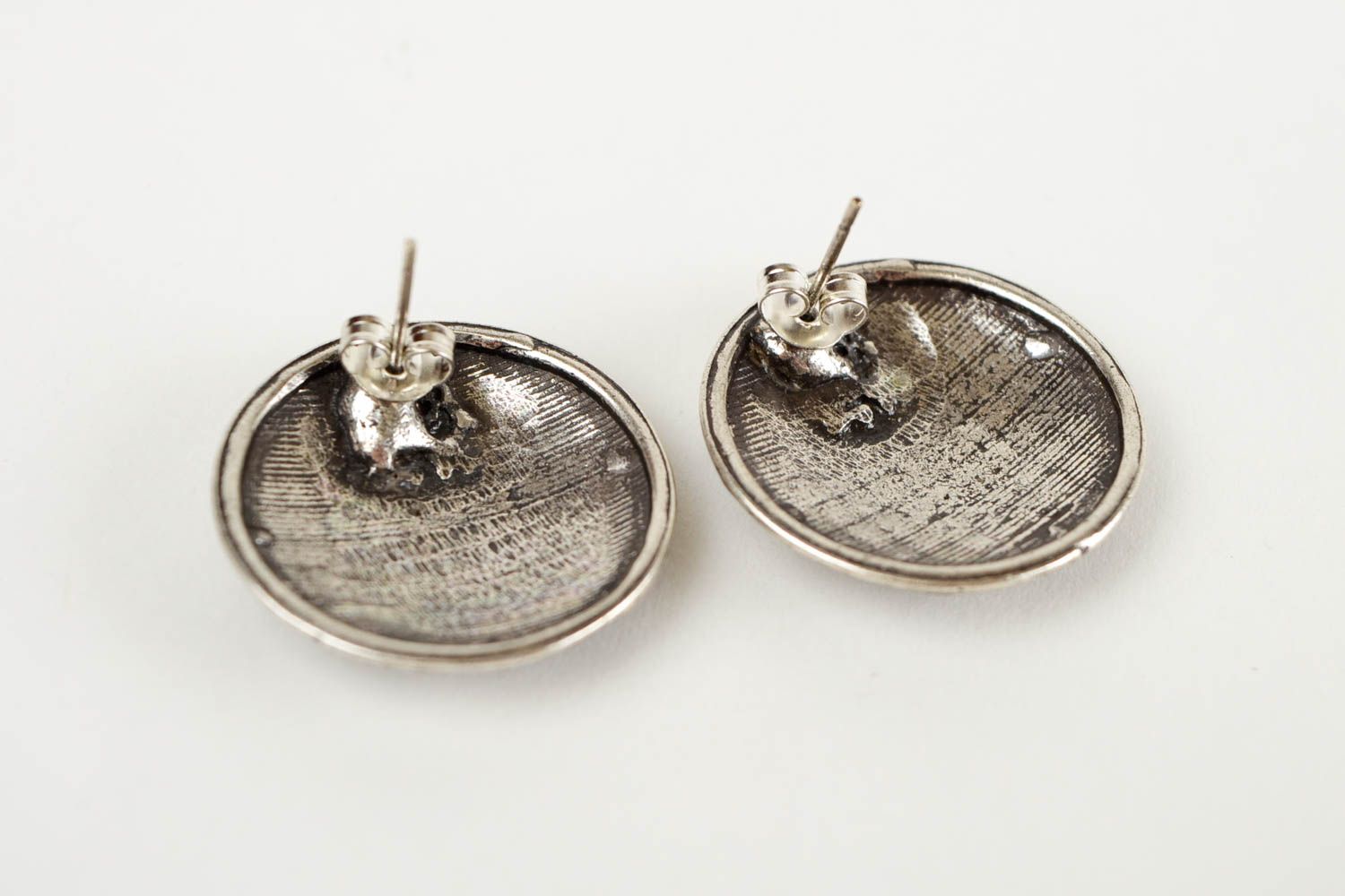 Stylish handmade metal earrings handmade accessories for girls metal craft photo 5