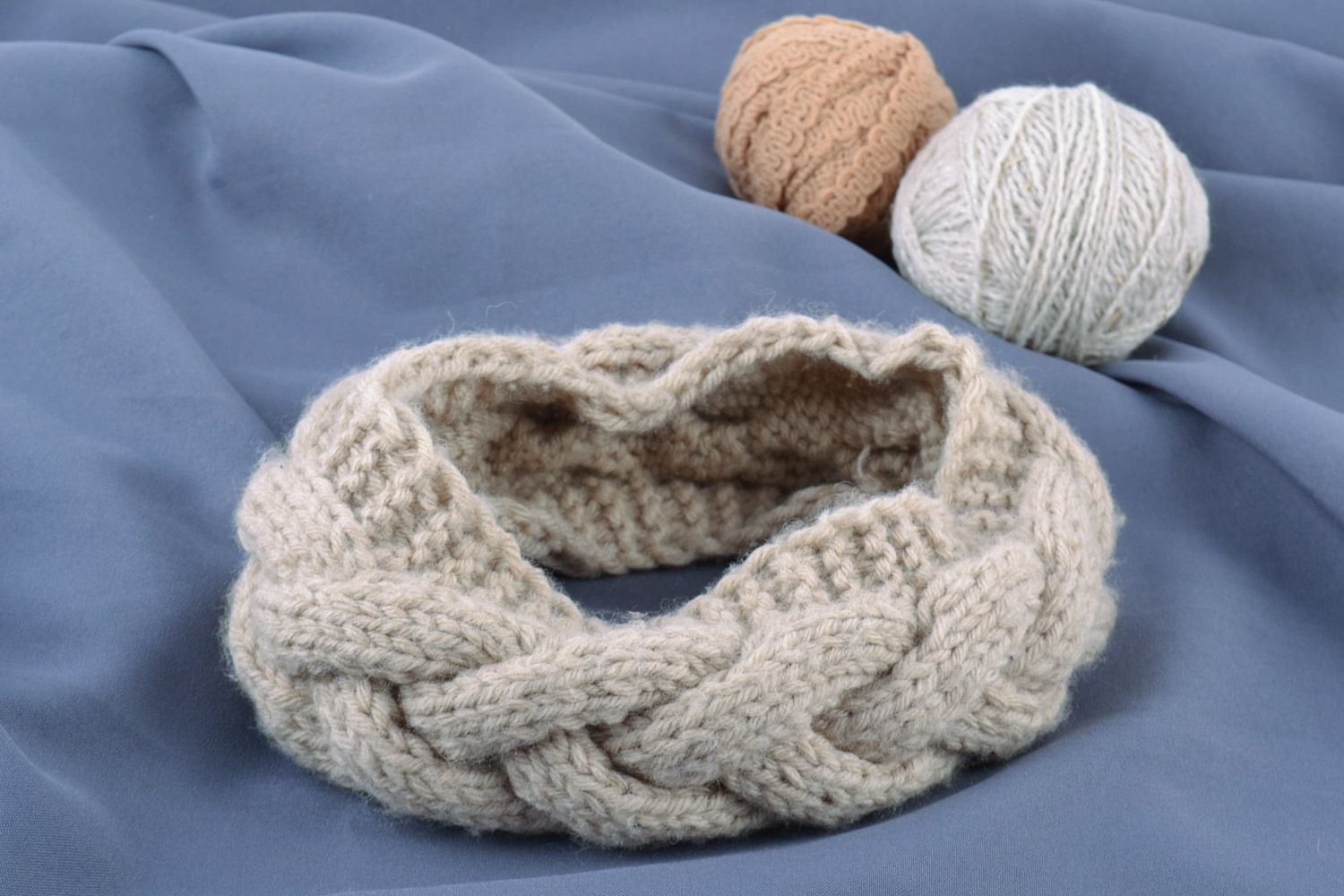 Beautiful volume gray handmade warm crochet hair strap  photo 1
