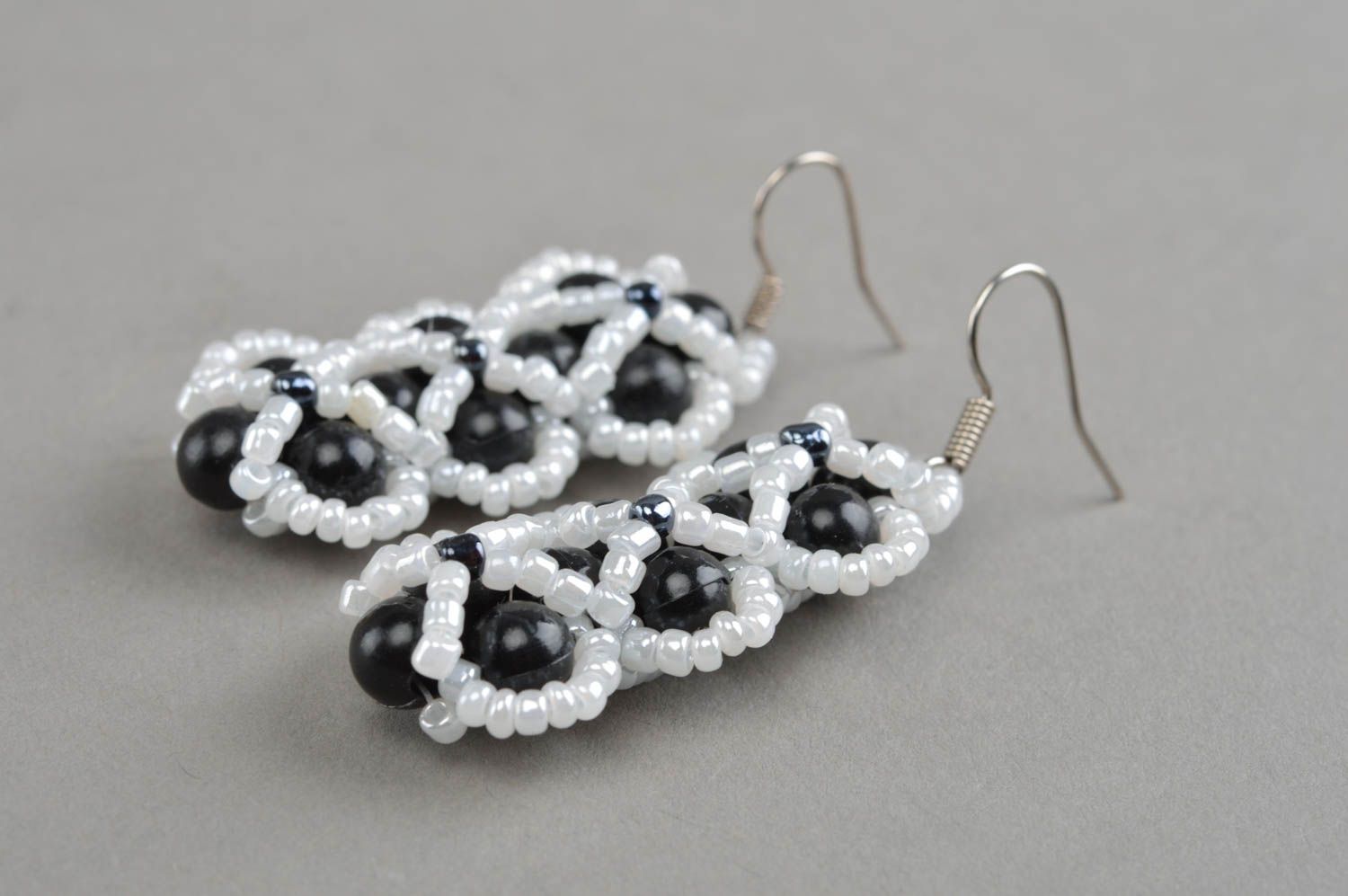 Beautiful handmade beaded earrings designer earrings with beads beadwork ideas photo 3
