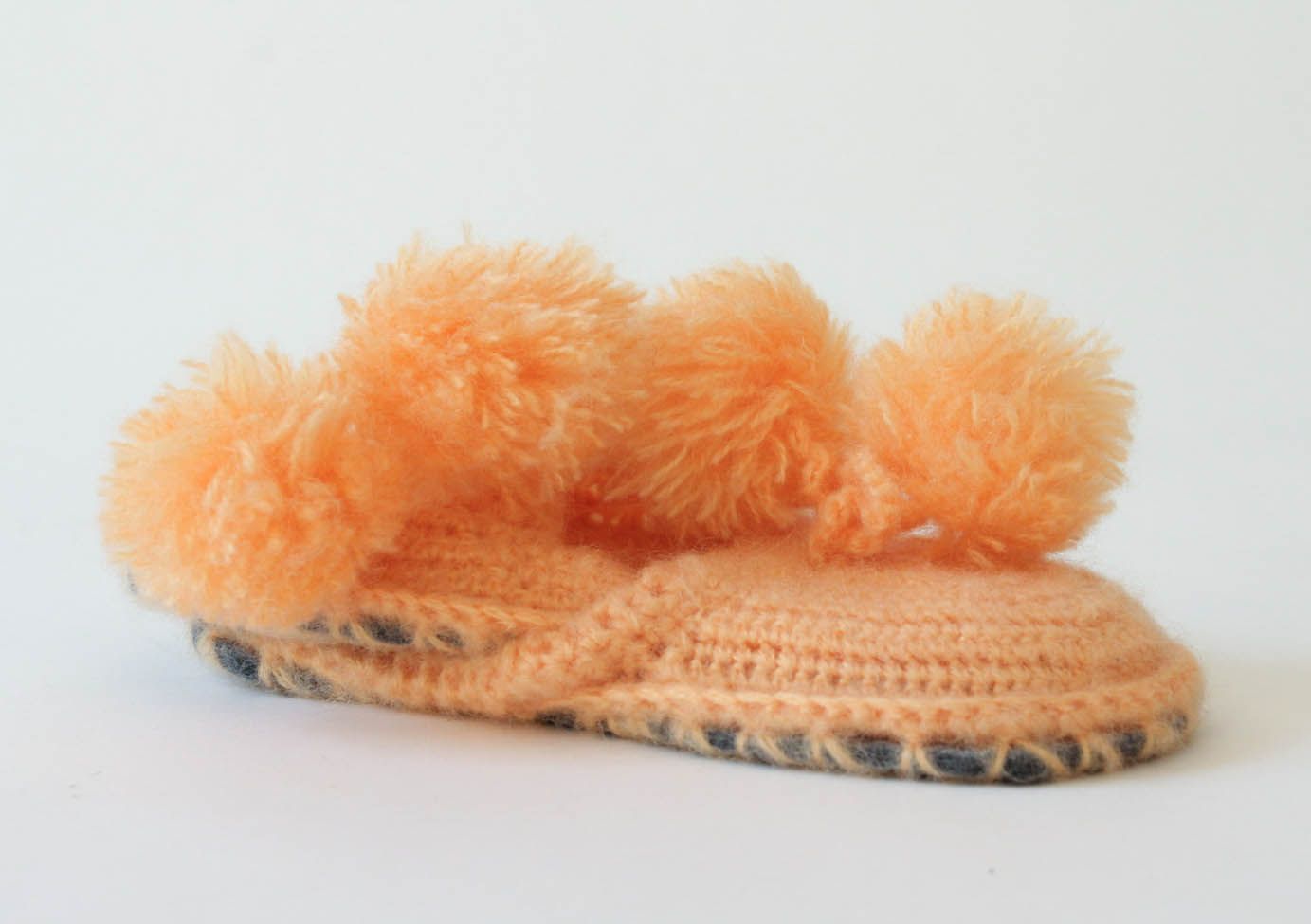Wool slippers photo 1