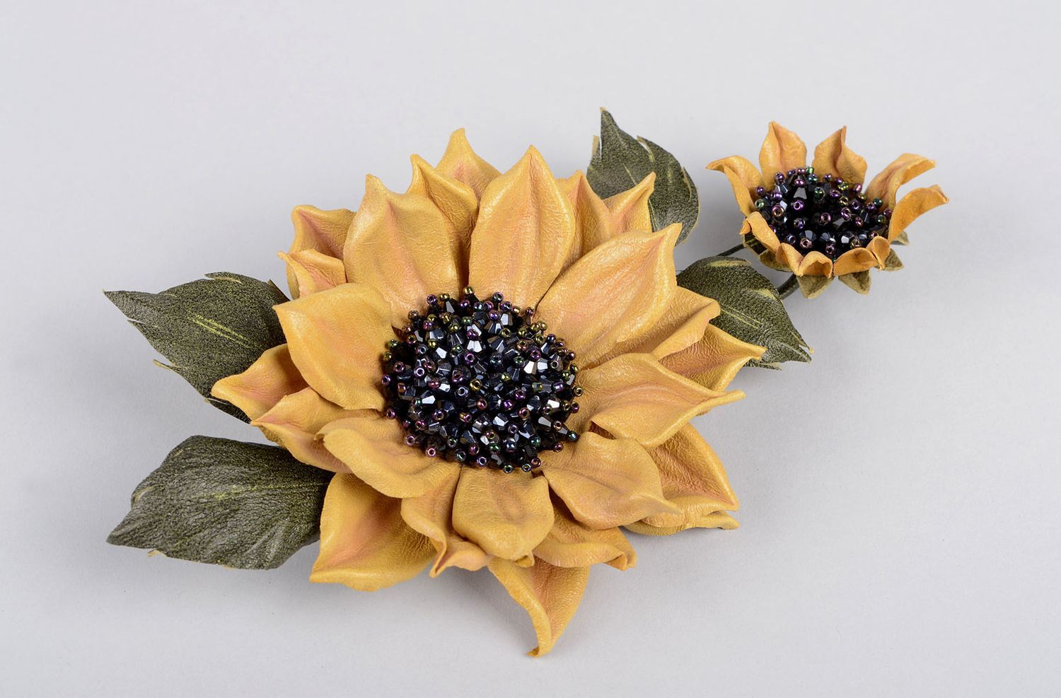 Designer Brosche handmade Blumen Brosche Leder Accessoires für Frauen stilvoll foto 1