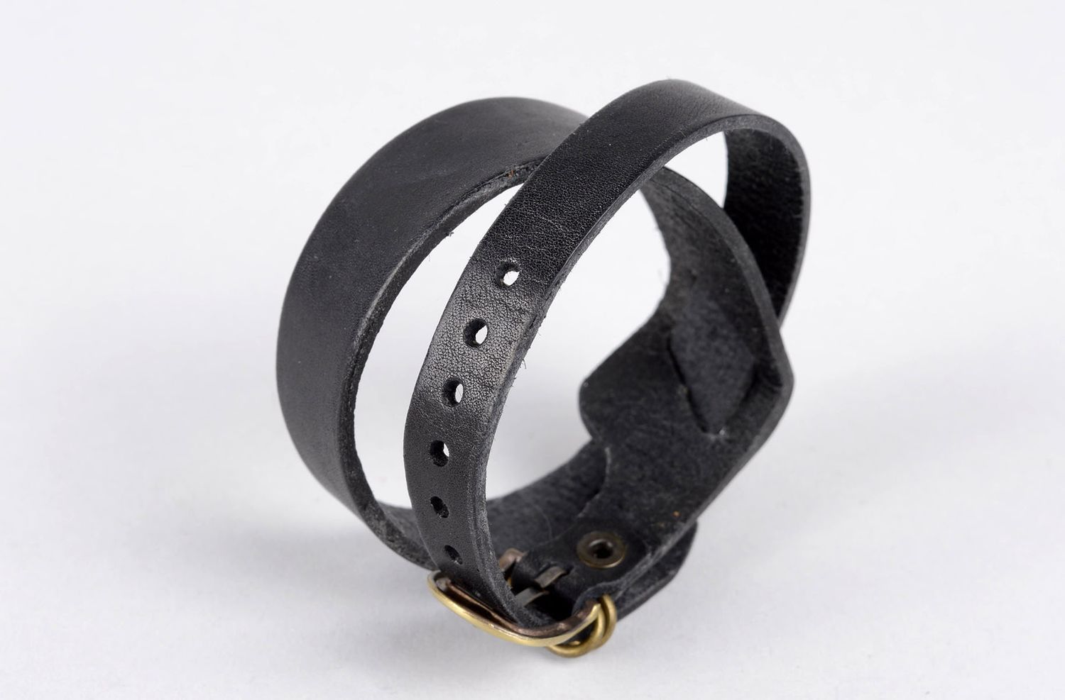 Bracelet en cuir noir Bijou fait main à deux rangs design Accessoire femme photo 2