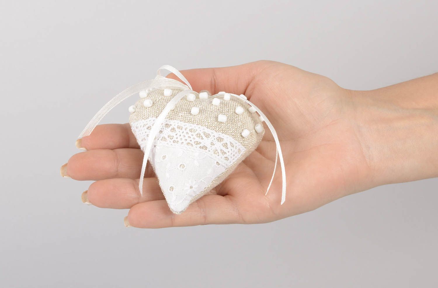Deko Anhänger handgefertigt Plüsch Herz ungewöhnlich Deko aus Naturmaterialien foto 4