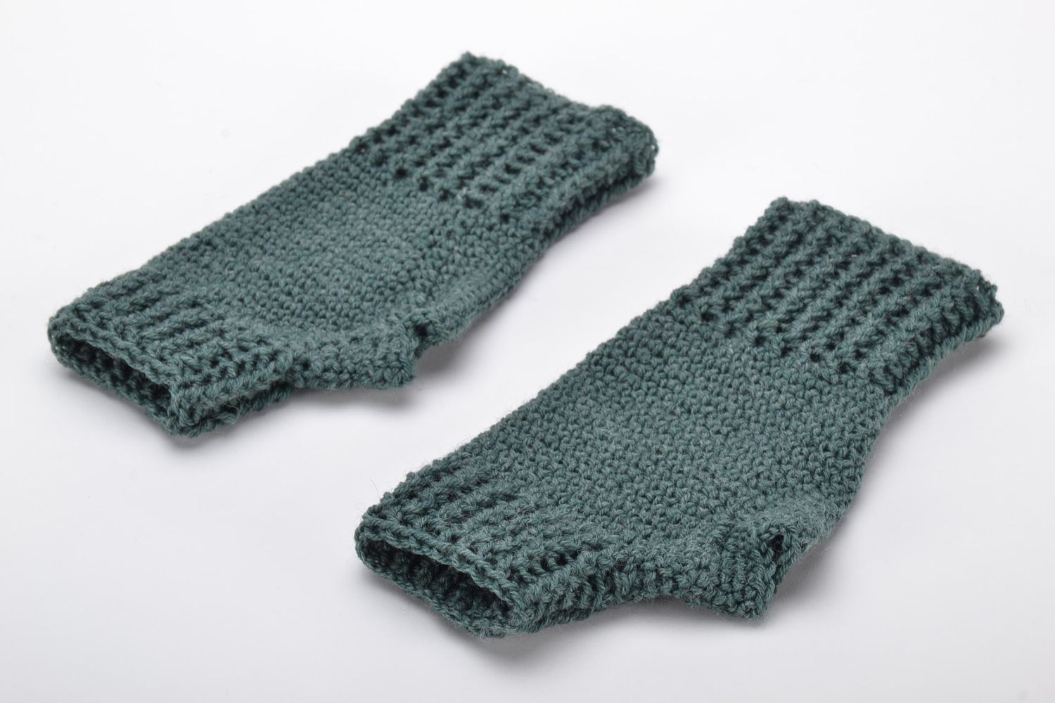 Mitaines tricotées main au crochet originales photo 3