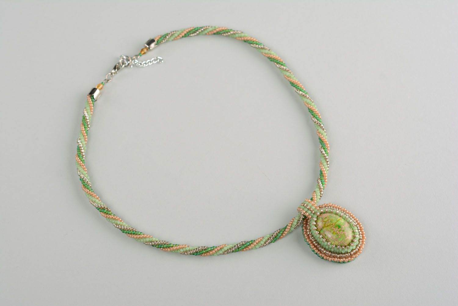 Glasperlen Halskette mit Naturstein foto 3