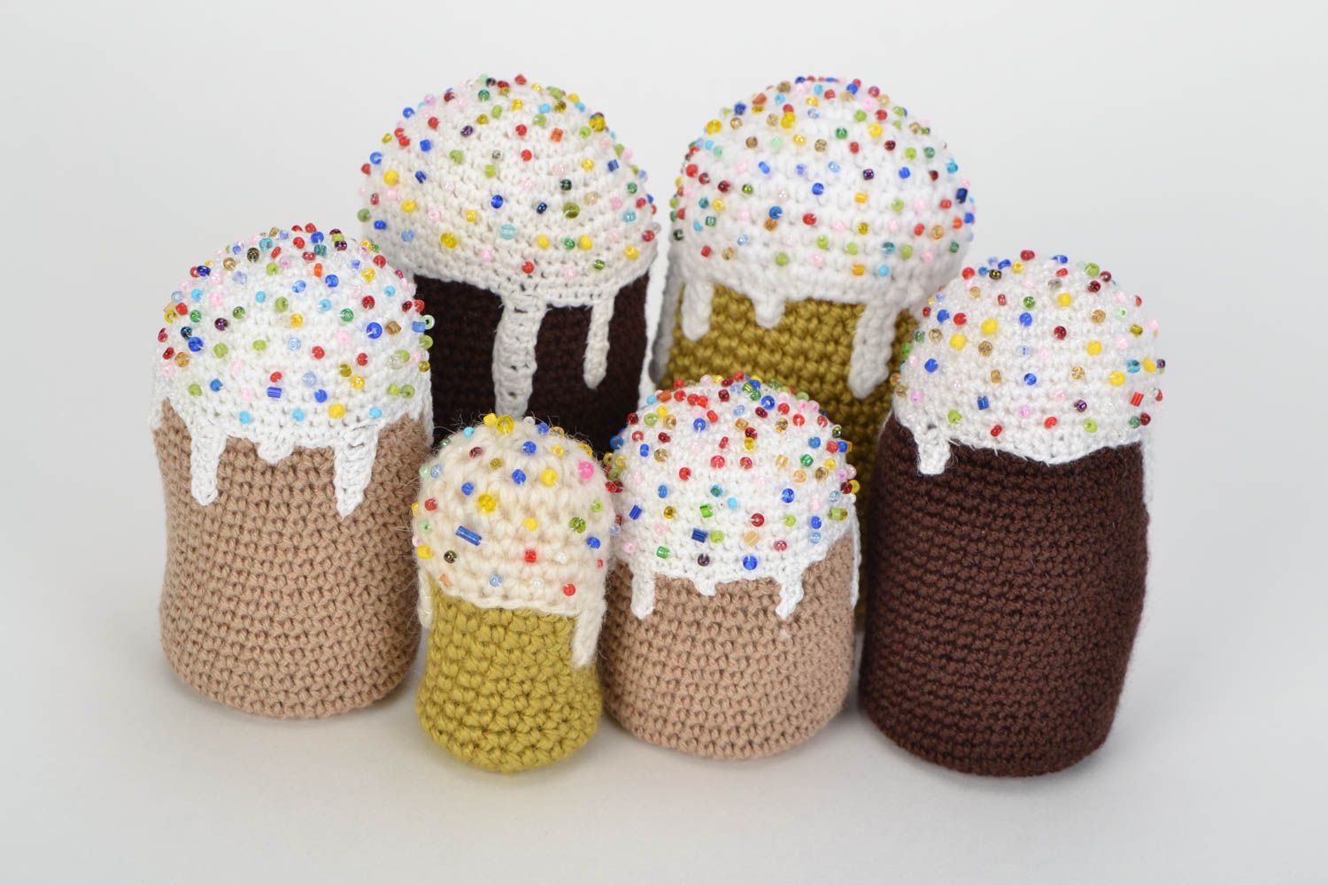 Set of 6 handmade soft crochet toys in the shape of colorful Easter cakes photo 1