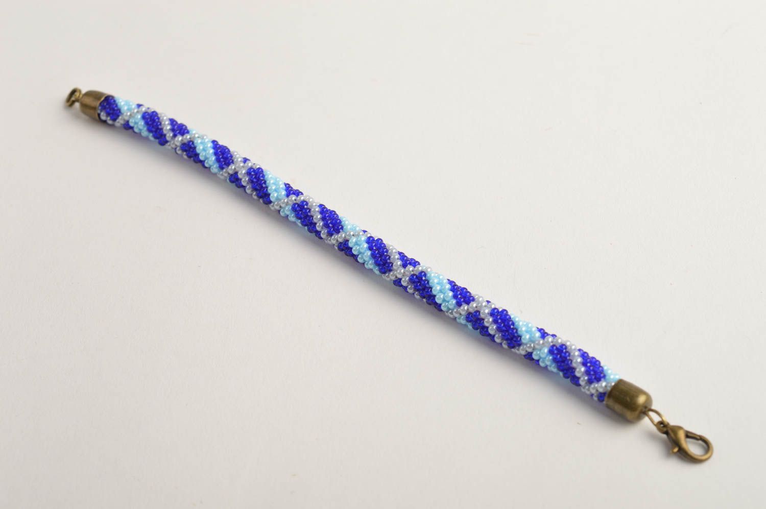 Bracelet bleu Bijou fait main tissé en perles de rocaille Cadeau enfant photo 2
