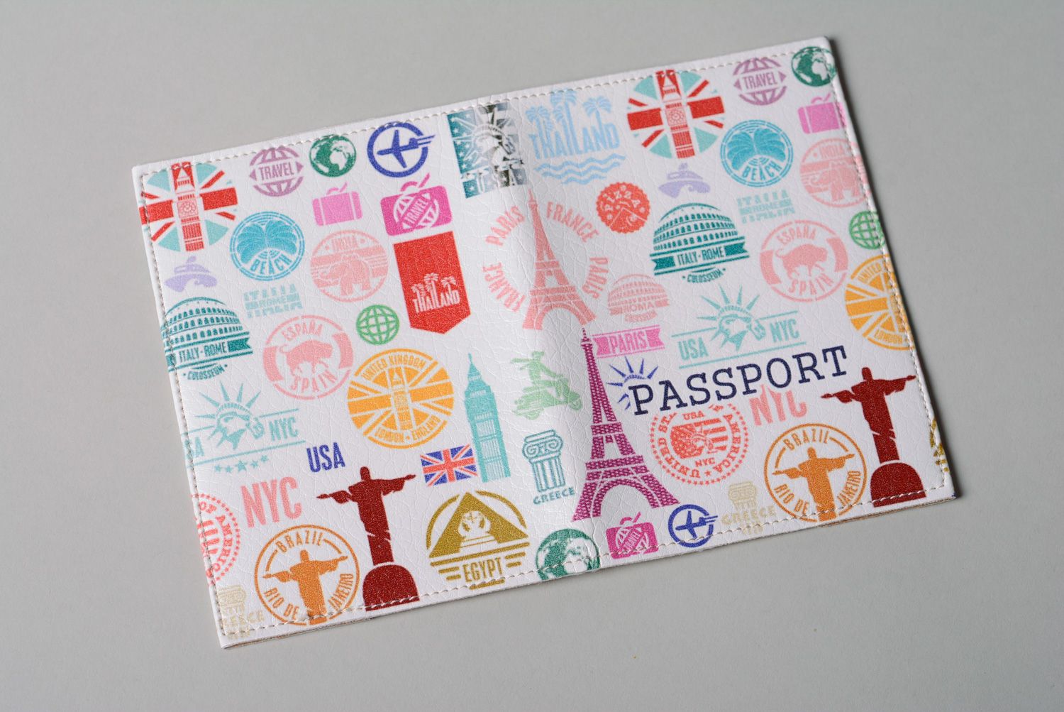 Couverture de passeport en cuir blanche imprimée faite main cadeau original photo 2