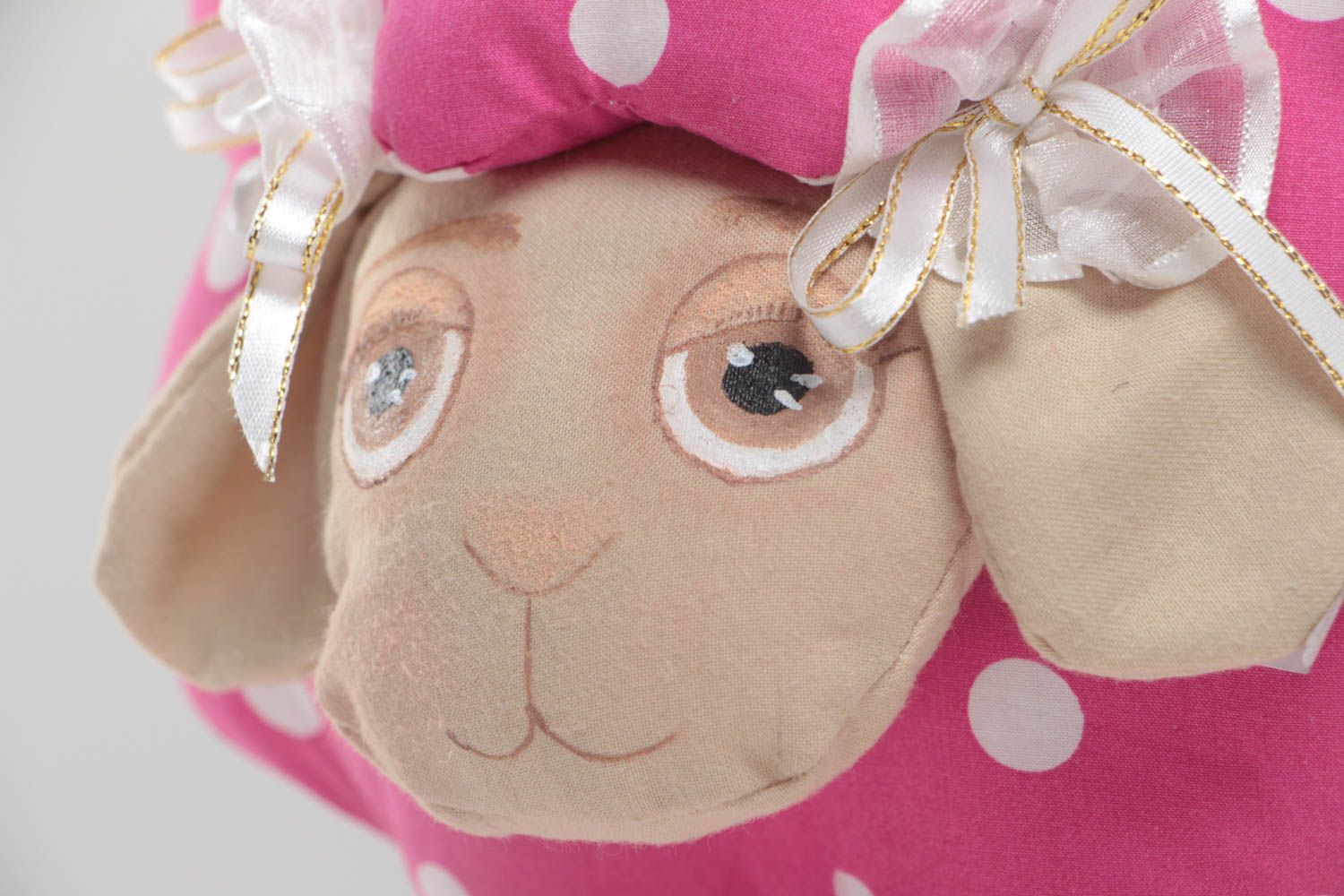 Jouet mouton rose à pois Peluche faite main en tissu Cadeau pour enfant photo 3