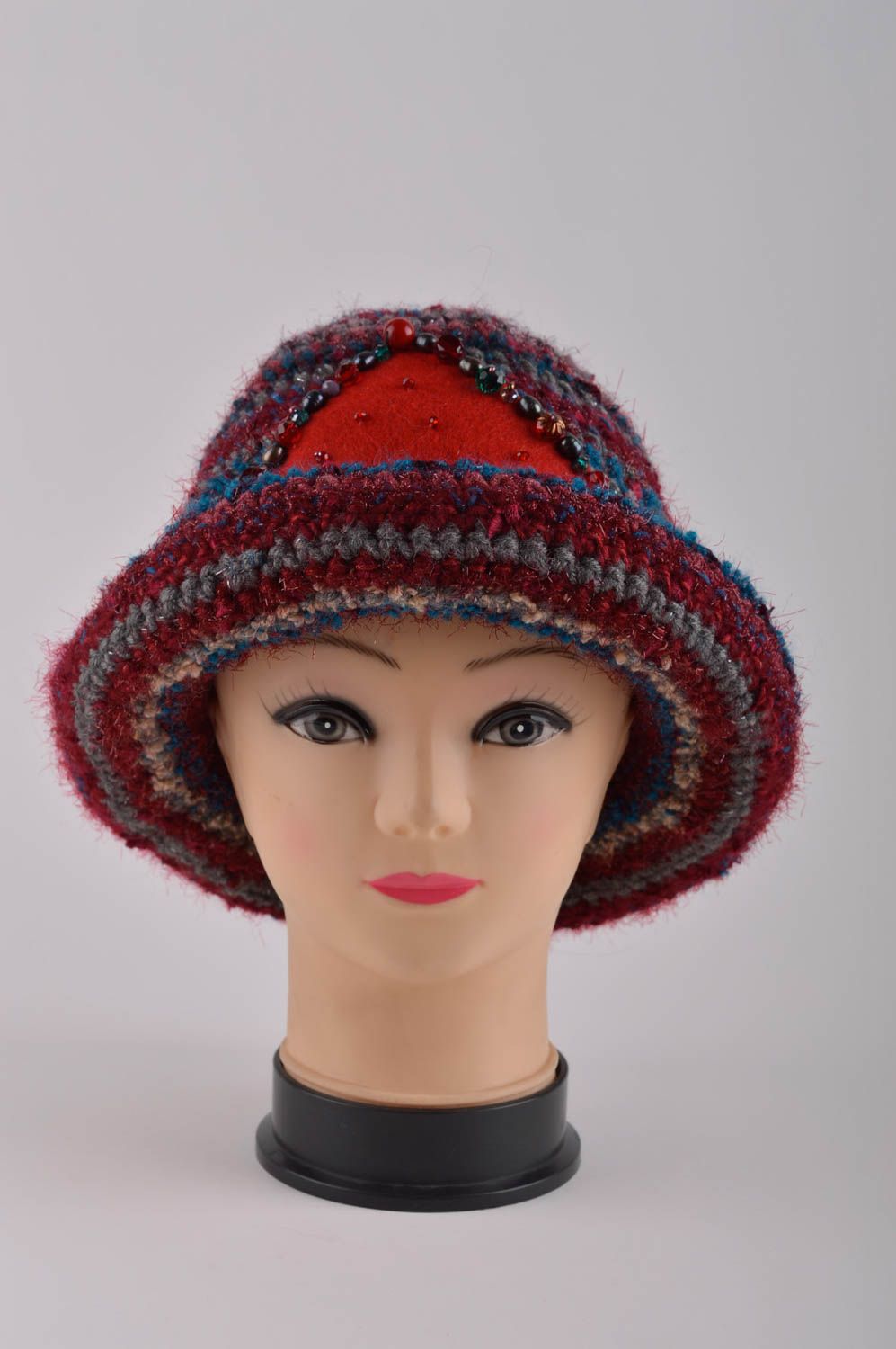 Женская шляпа ручной работы головной убор вязаная шляпа оригинальная красивая фото 3