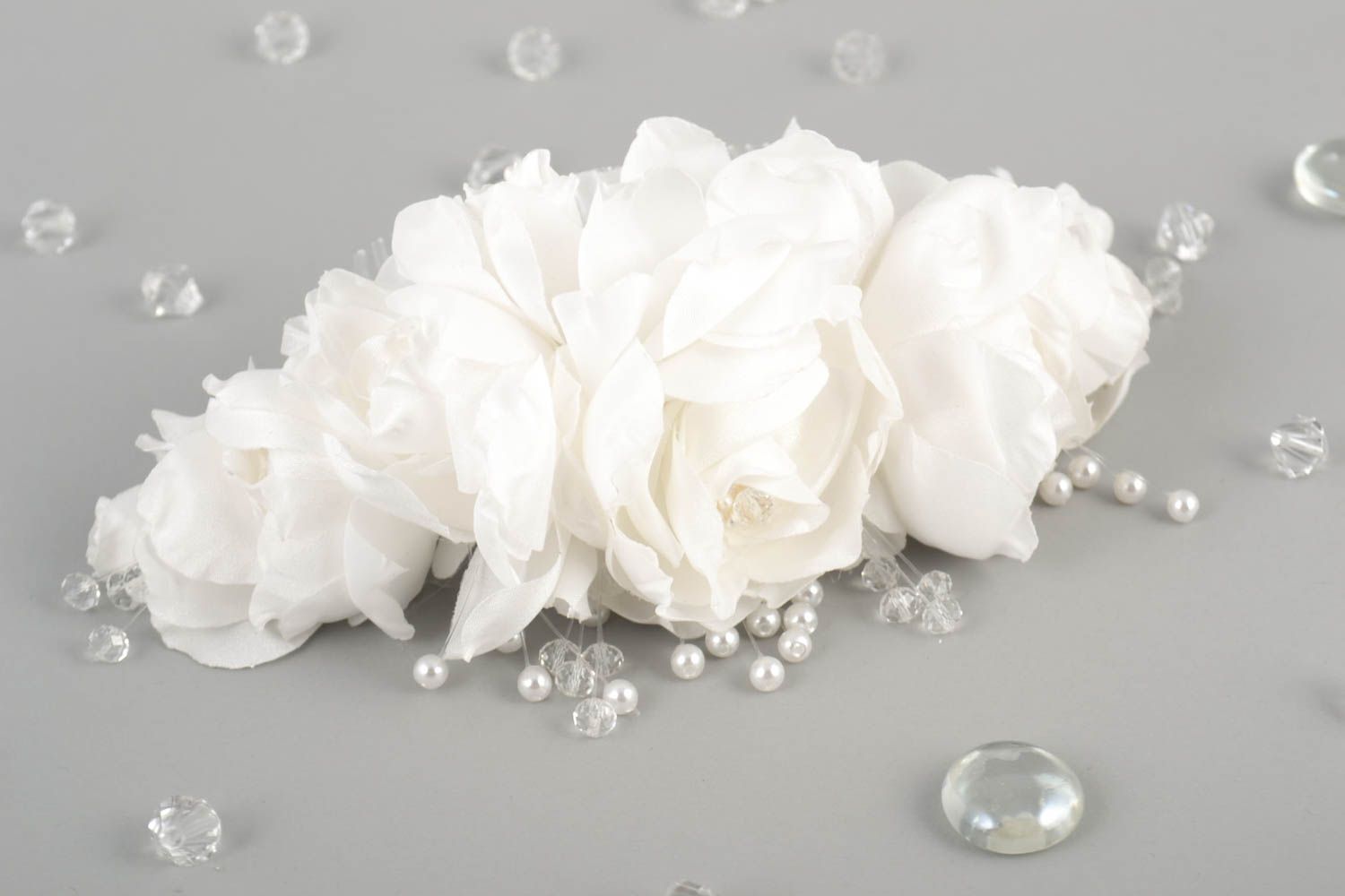 Hochzeit Schmuck handmade Blüte fürs Haar zartes Hochzeit Accessoire in Weiß foto 1