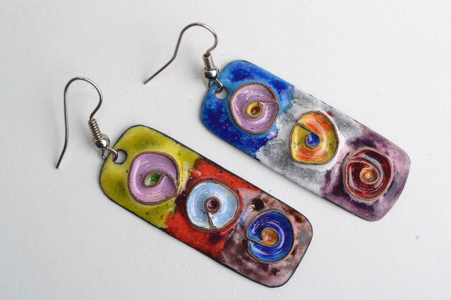 Long rectangular handmade copper dangling earrings painted with colorful enamel photo 1