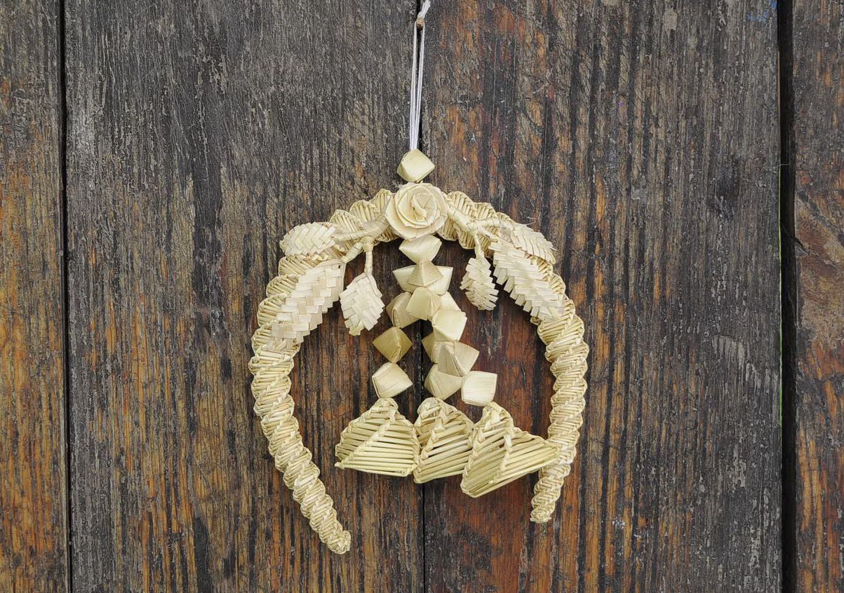Straw charm for house with bells photo 5