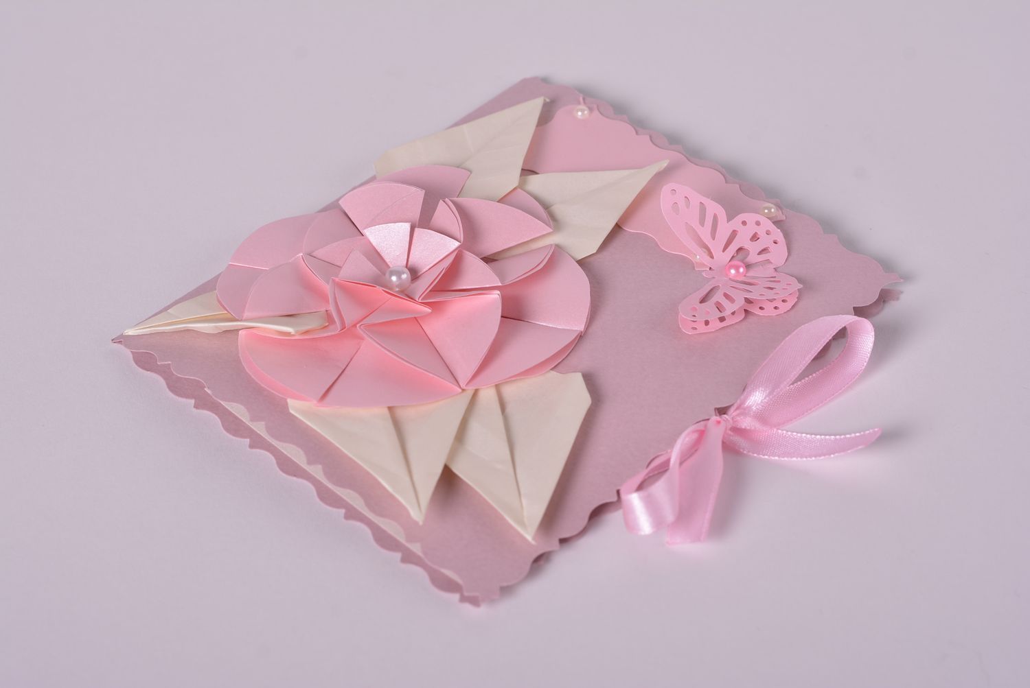 Открытка ручной работы розовая открытка из картона с цветком красивая открытка фото 1