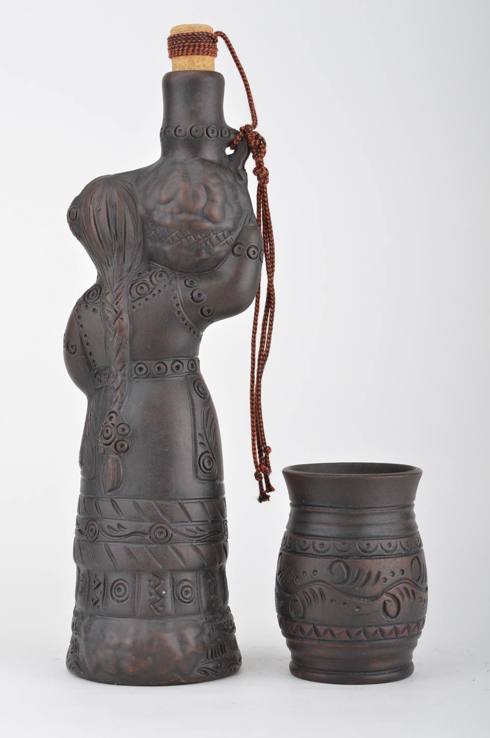 Juego de vajilla cerámica vaso y botella artesanales de color marrón   foto 5