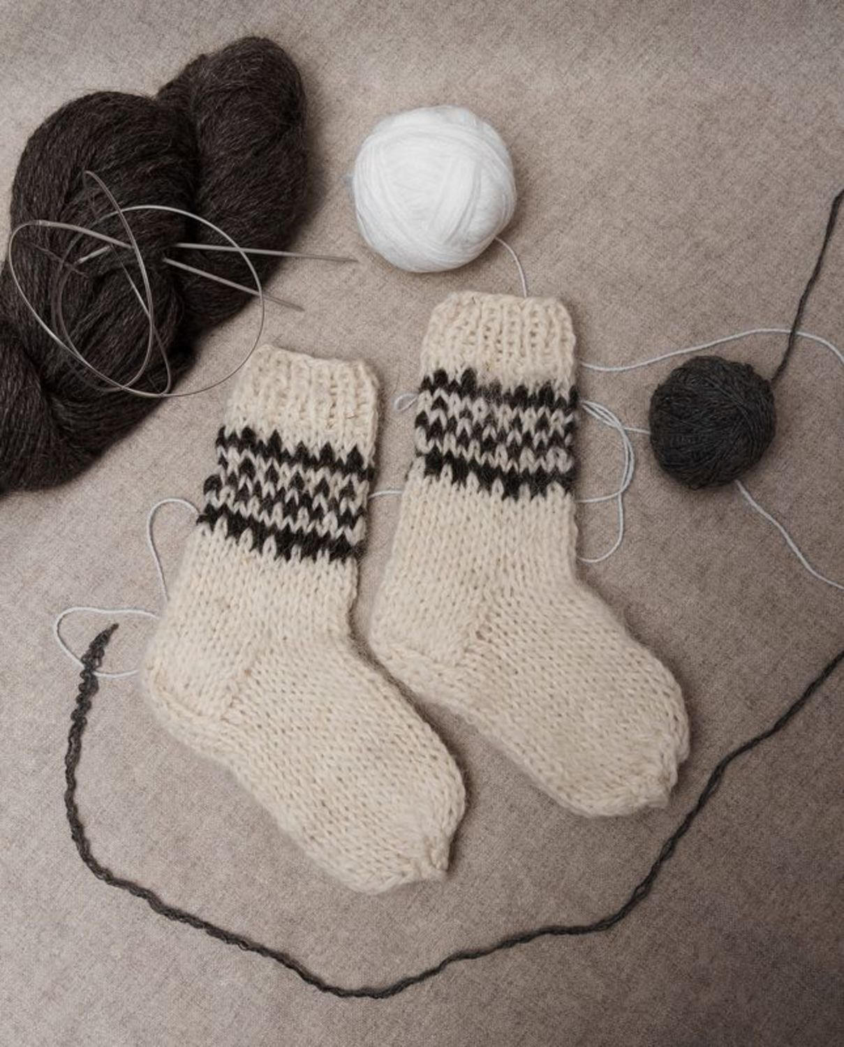 Calzini di lana per bambini fatti a mano calzini morbidi di lana naturale foto 1