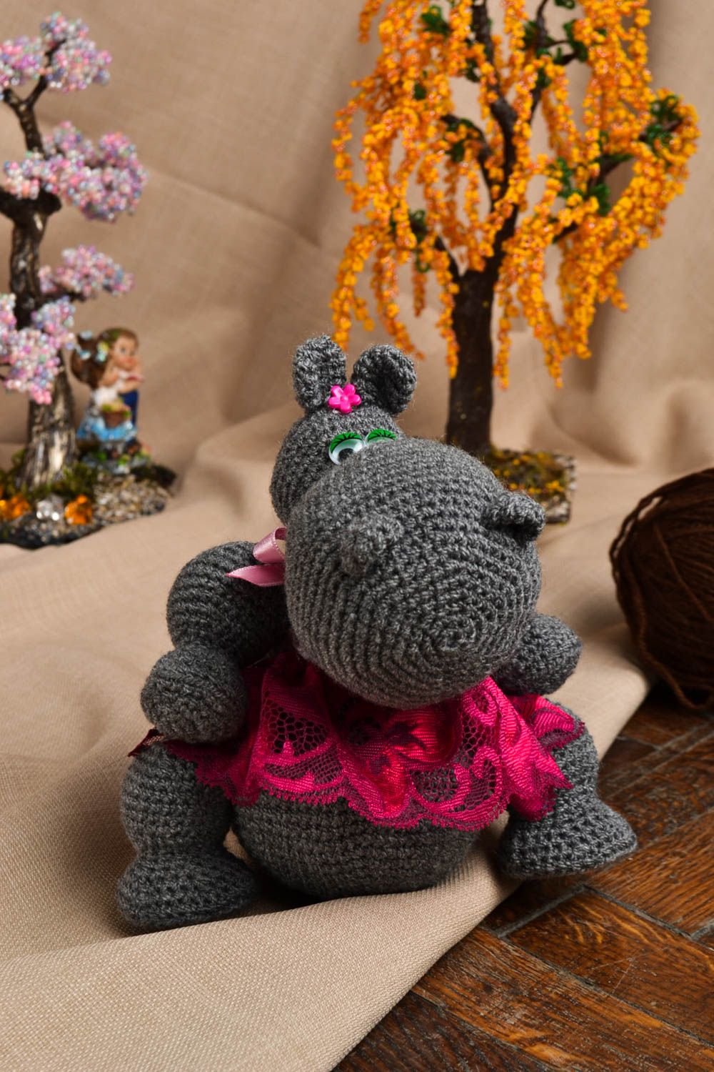 Peluche hippopotame gris Jouet fait main tricoté original Cadeau pour enfant photo 1
