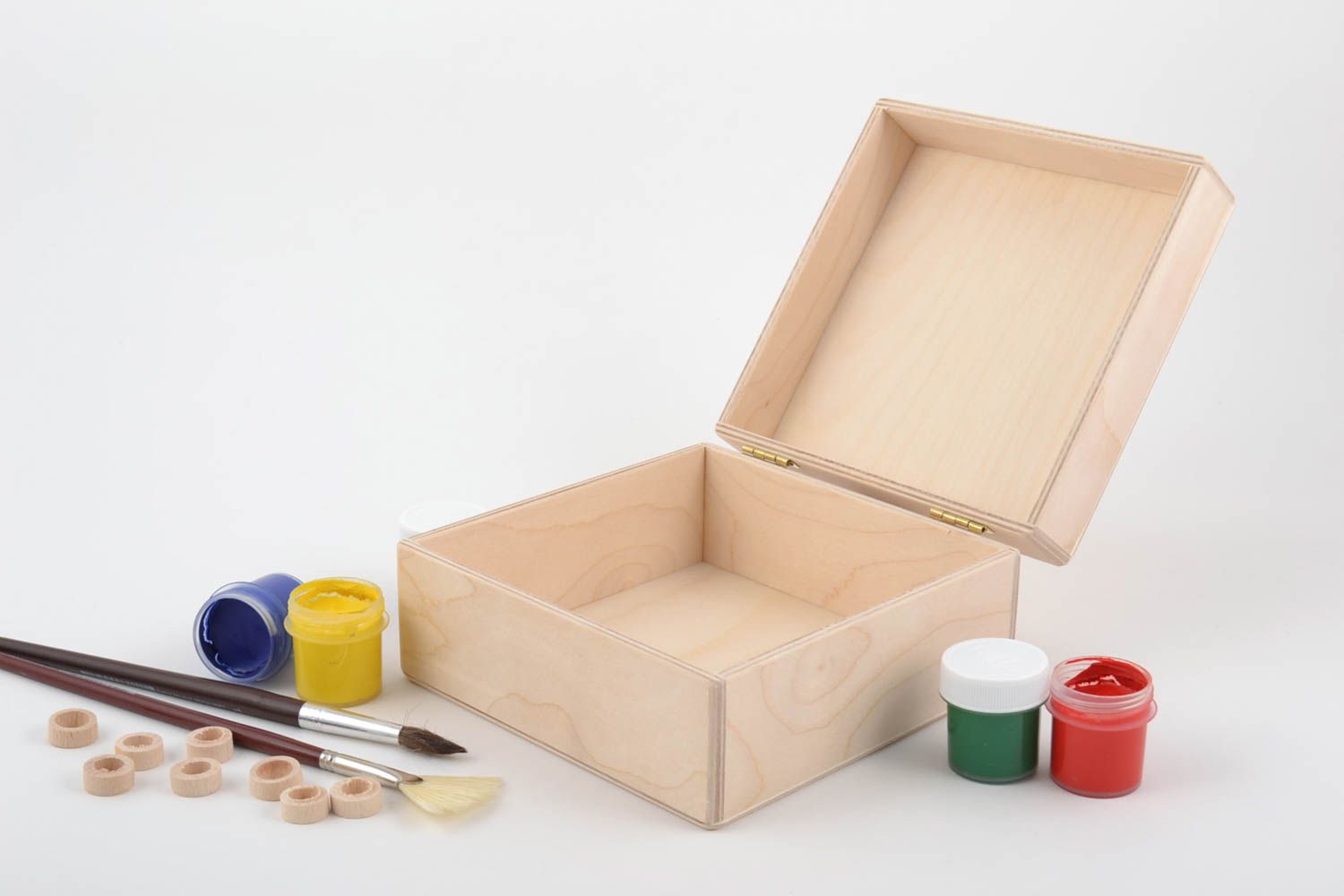 Boîte carrée en bois brut faite main à peindre ou à décorer en serviettage photo 1