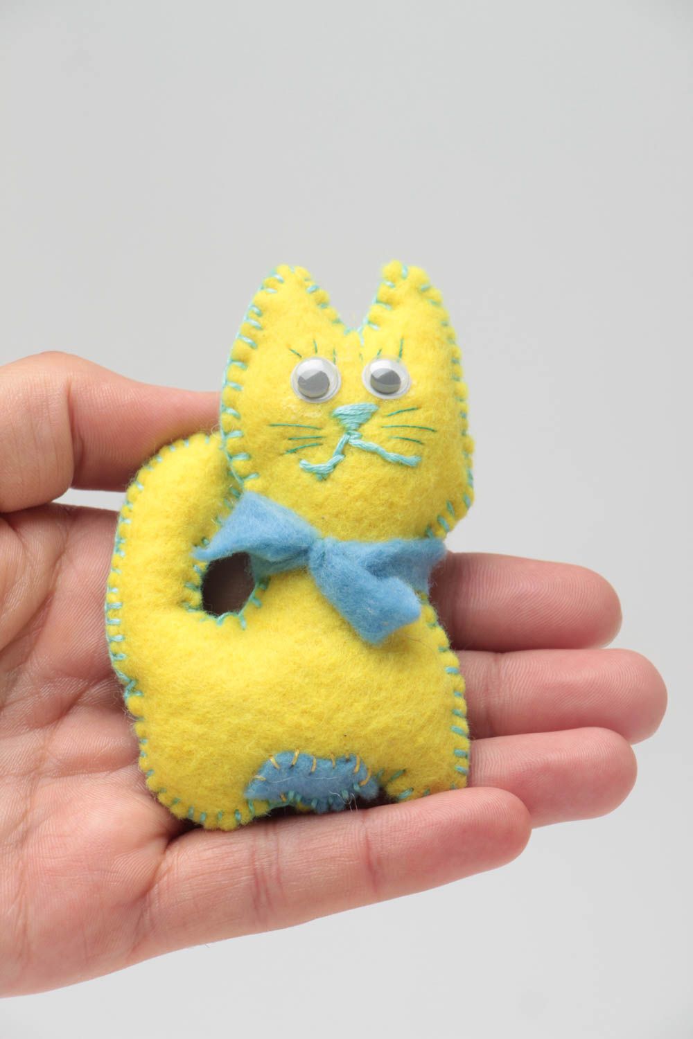 Handmade tiny felt soft toy designer yellow kitten with blue bow for kids photo 5