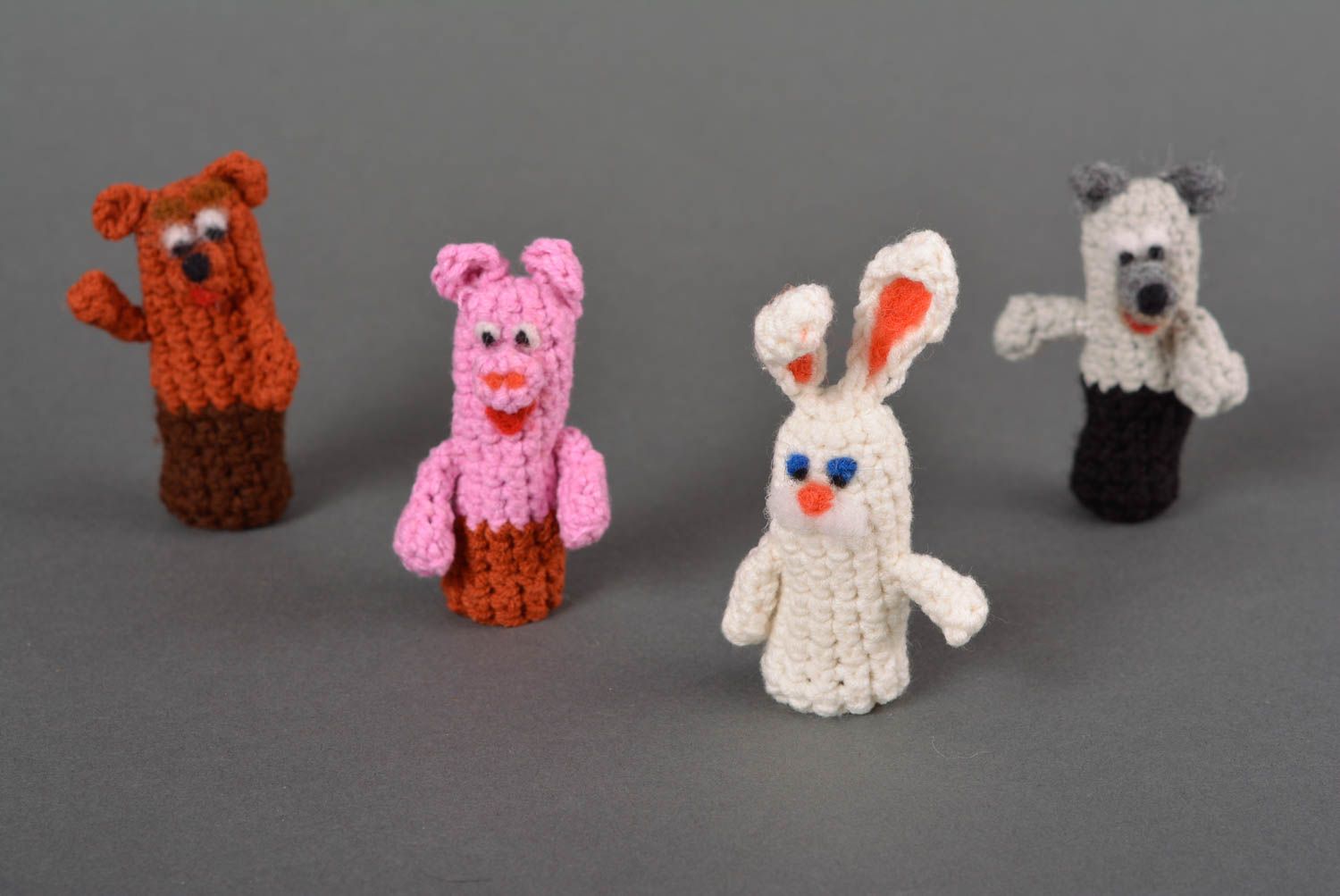 Marionnette doigt tricot Jouet fait main lapin blanc Cadeau pour enfant photo 4