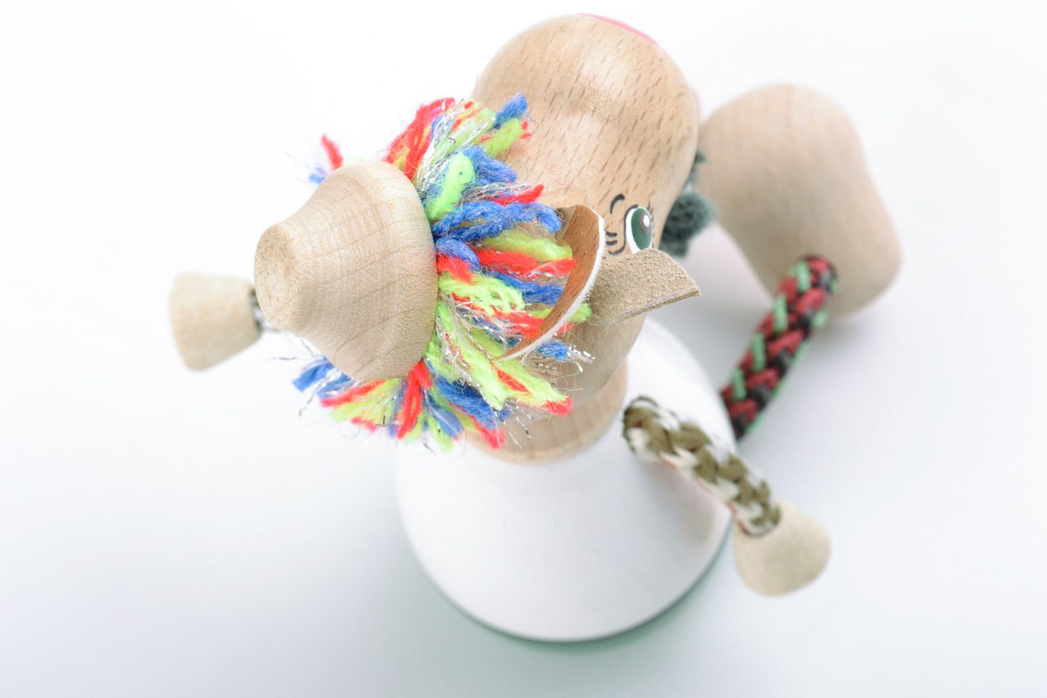 Деревянная эко игрушка козлик в шляпке маленького размера подарок ручная работа фото 4