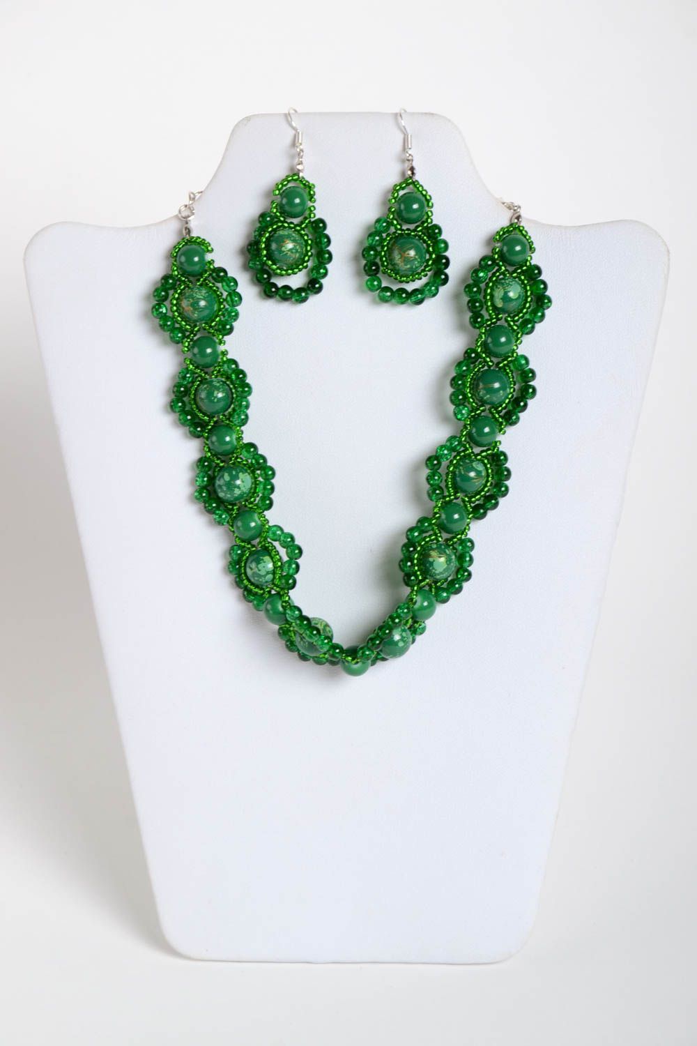 Boucles d'oreilles Collier fait main verts perles de rocaille Bijoux fantaisie photo 2