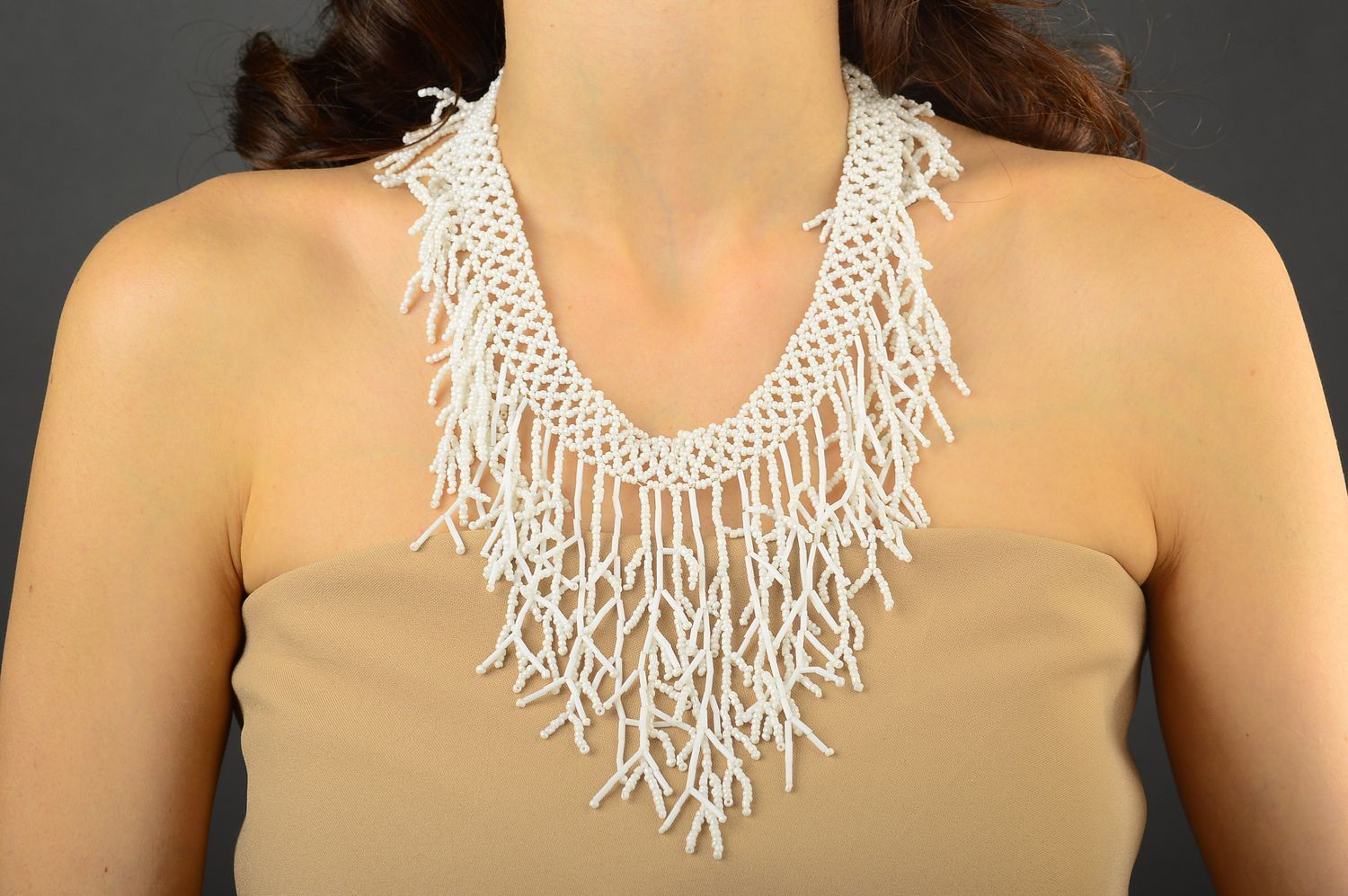 Openwork collar necklace handmade beaded necklace designer necklace for women photo 2