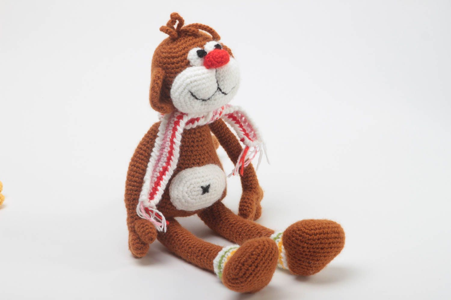 Juguete artesanal tejido marrón peluche para niños regalo original Monita  
 foto 2