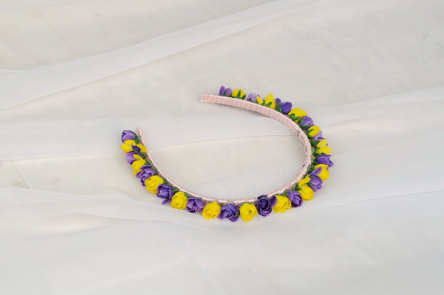 Headband with purple and yellow flowers photo 2