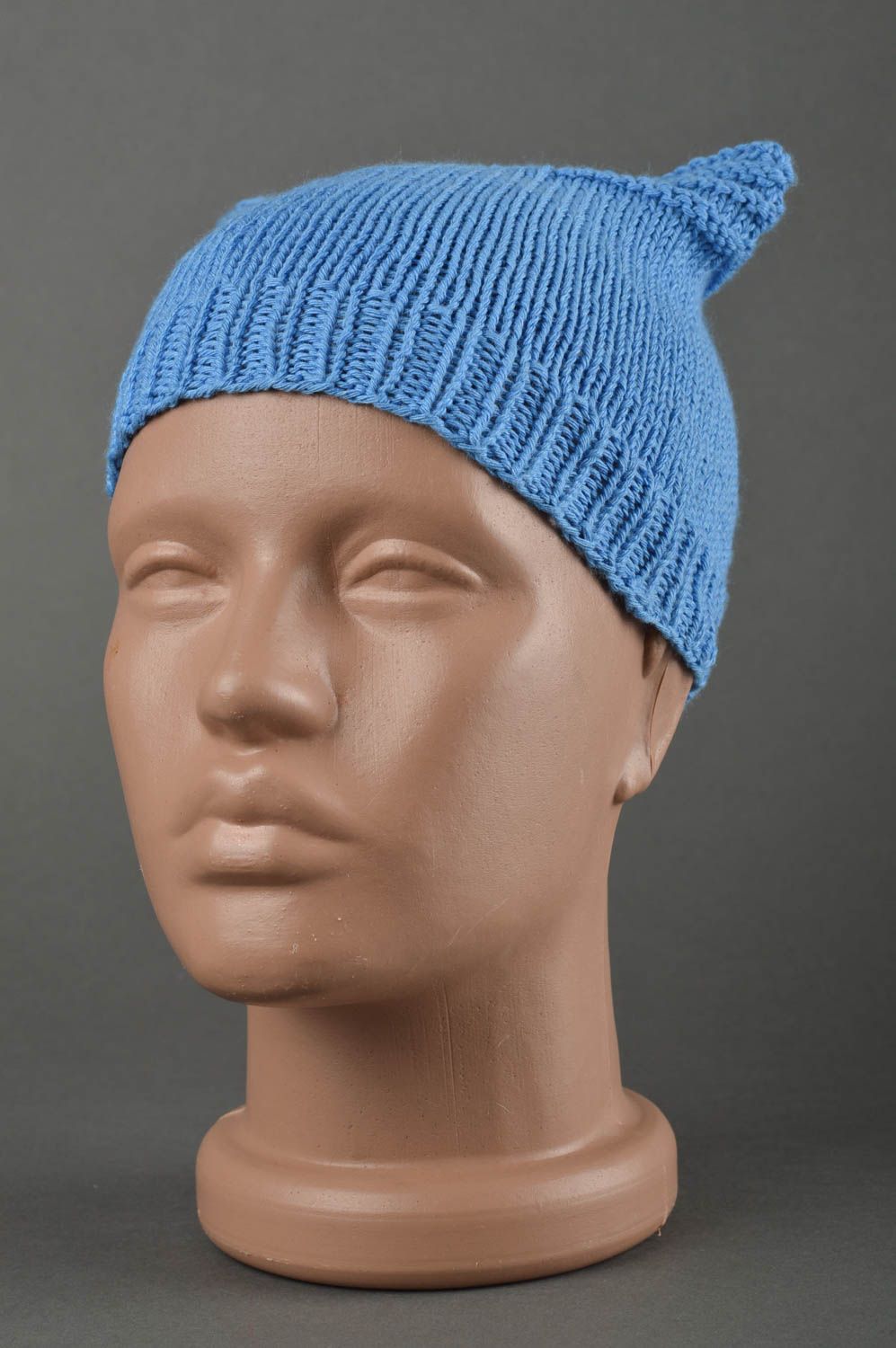 Вязаная шапка ручной работы шапка для мальчиков зимняя шапка голубая с ушками фото 1