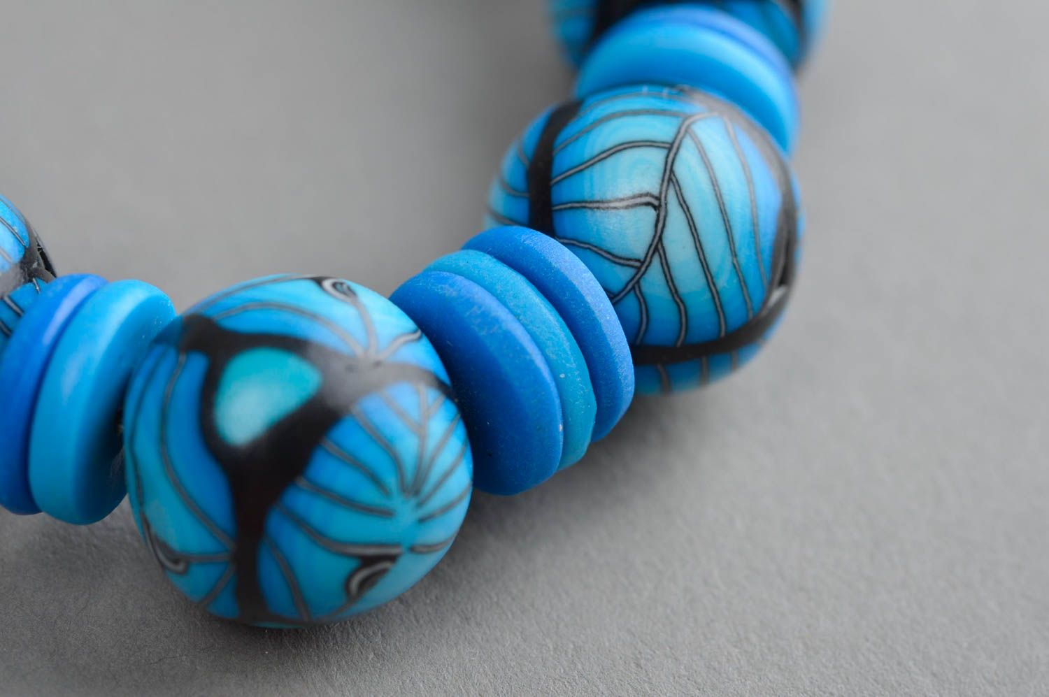 Браслет из полимерной глины ручной работы красивый в синих тонах авторский  фото 5