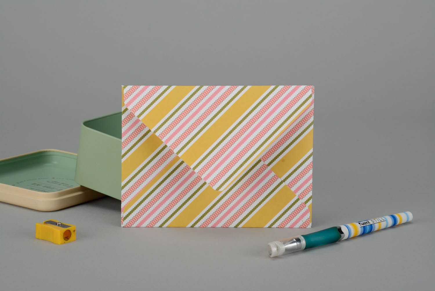 Envelope with colorful stripes photo 3