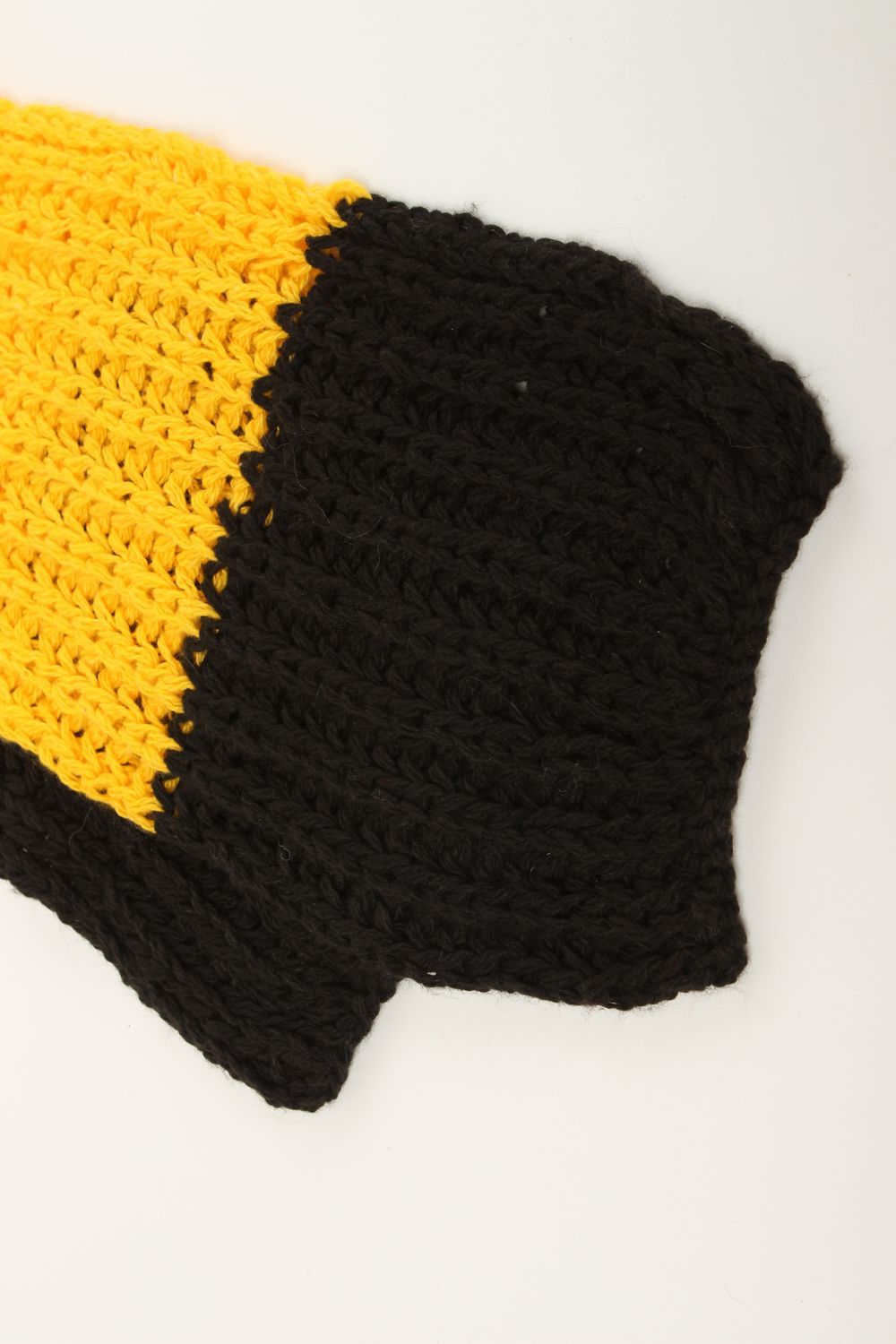 Écharpe tricotée faite main Écharpe rayée noir-jaune originale Accessoire femme photo 4