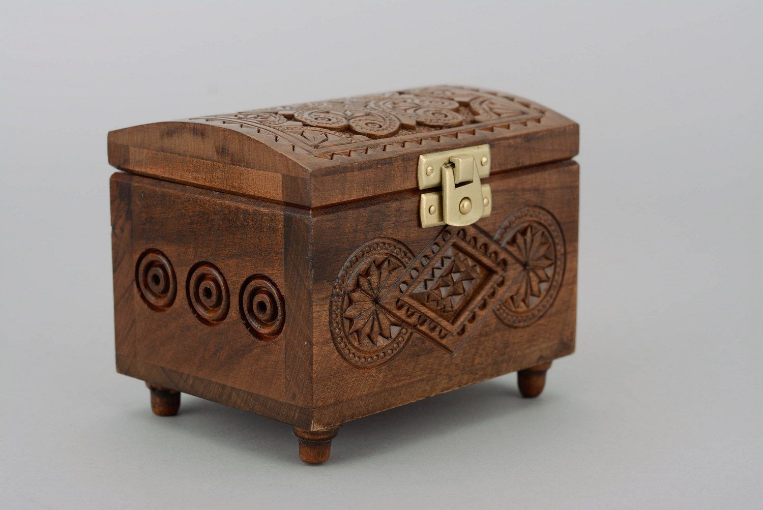 Boîte à bijoux en bois sculptée faite main photo 3