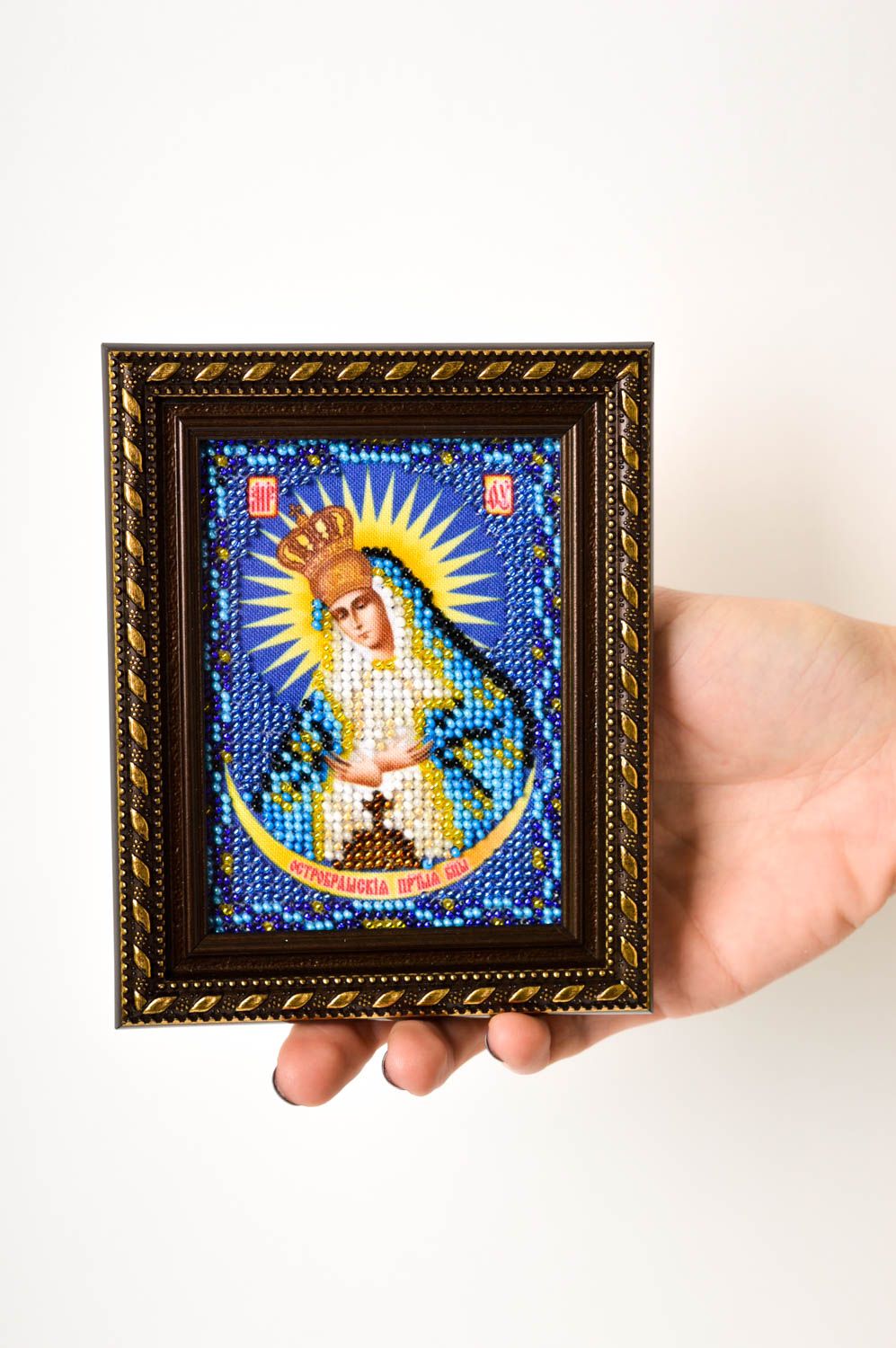Икона ручной работы икона вышитая бисером православная икона Остробрамская фото 5