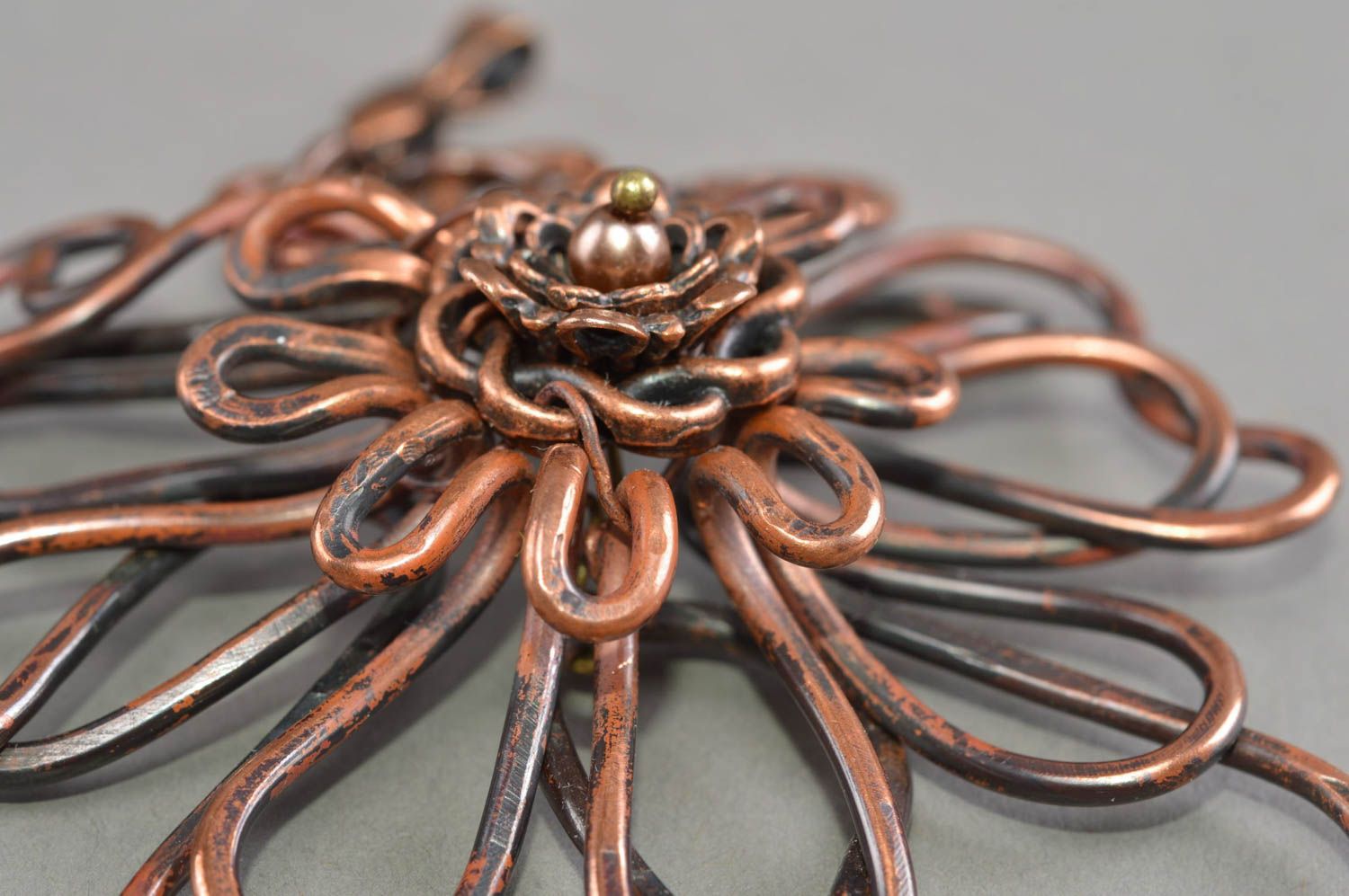 Colgante hecho a mano de cobre regalo para mujer bisutería artesanal  foto 5