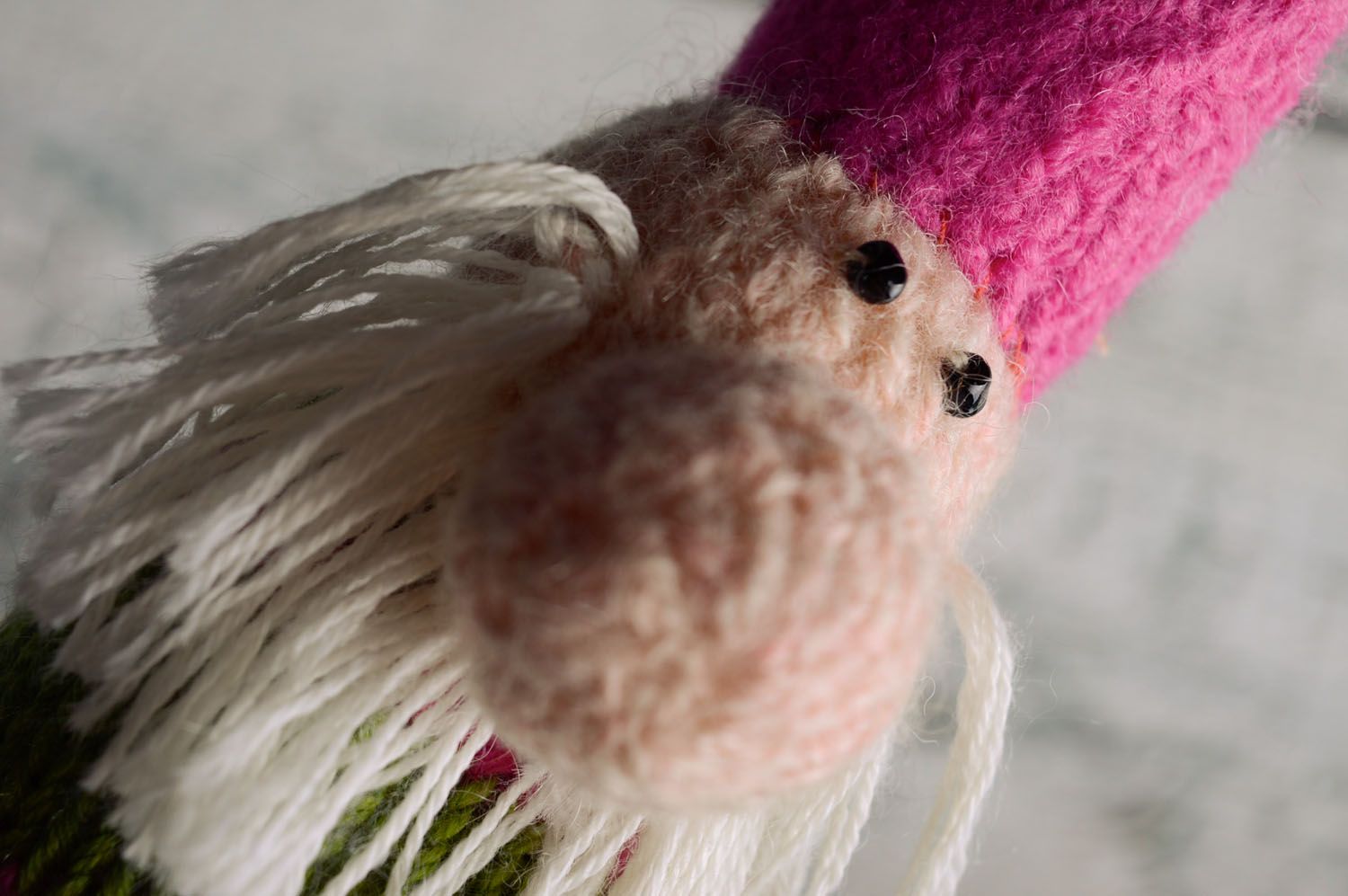 Poupée Gnome en laine faite main photo 2