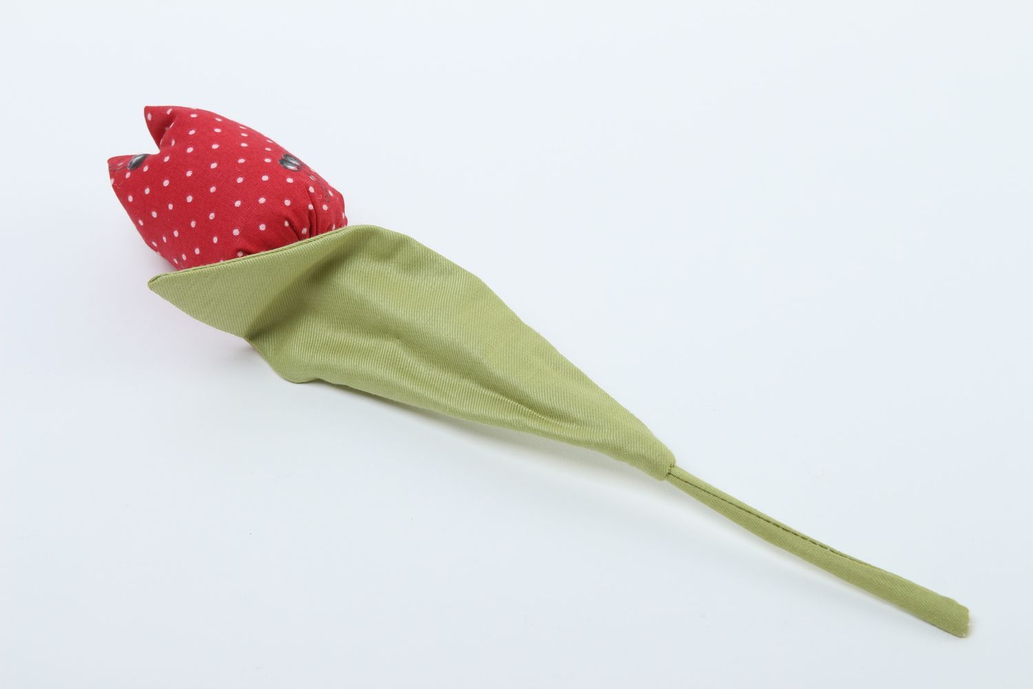 Flor de tela roja a puntos hecha a mano tulipán artificial elemento decorativo foto 4