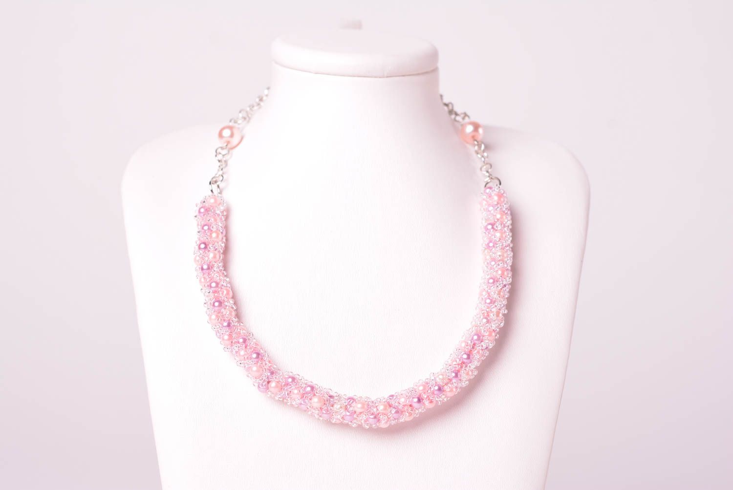 Колье из бисера украшение ручной работы розовое ожерелье из бисера легкое фото 1