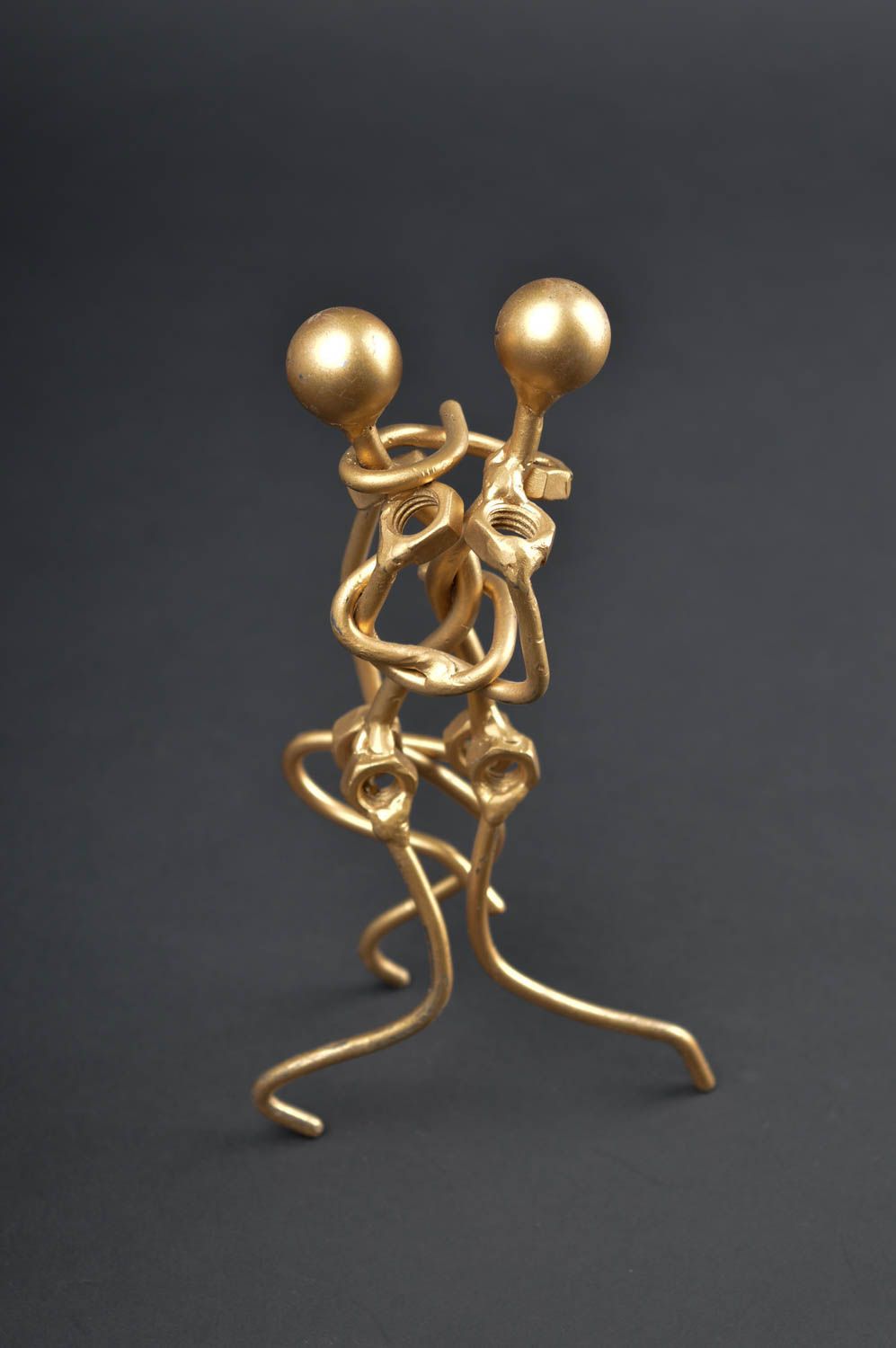 Figurine danse faite main Statuette design en métal couleur dorée Déco maison photo 1