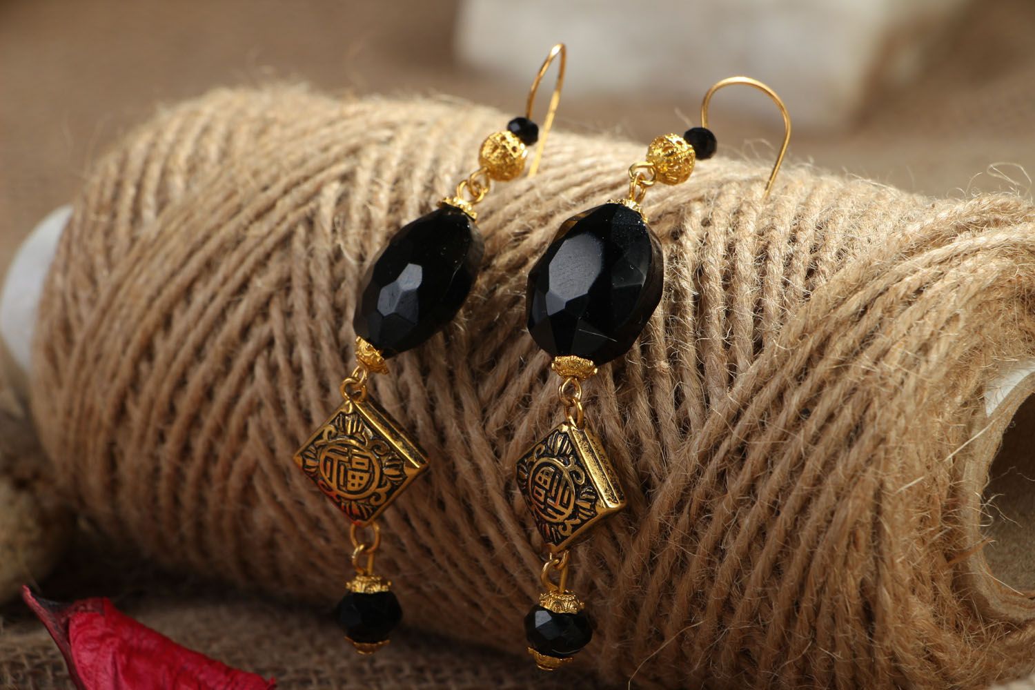 Long earrings with black crystal photo 3